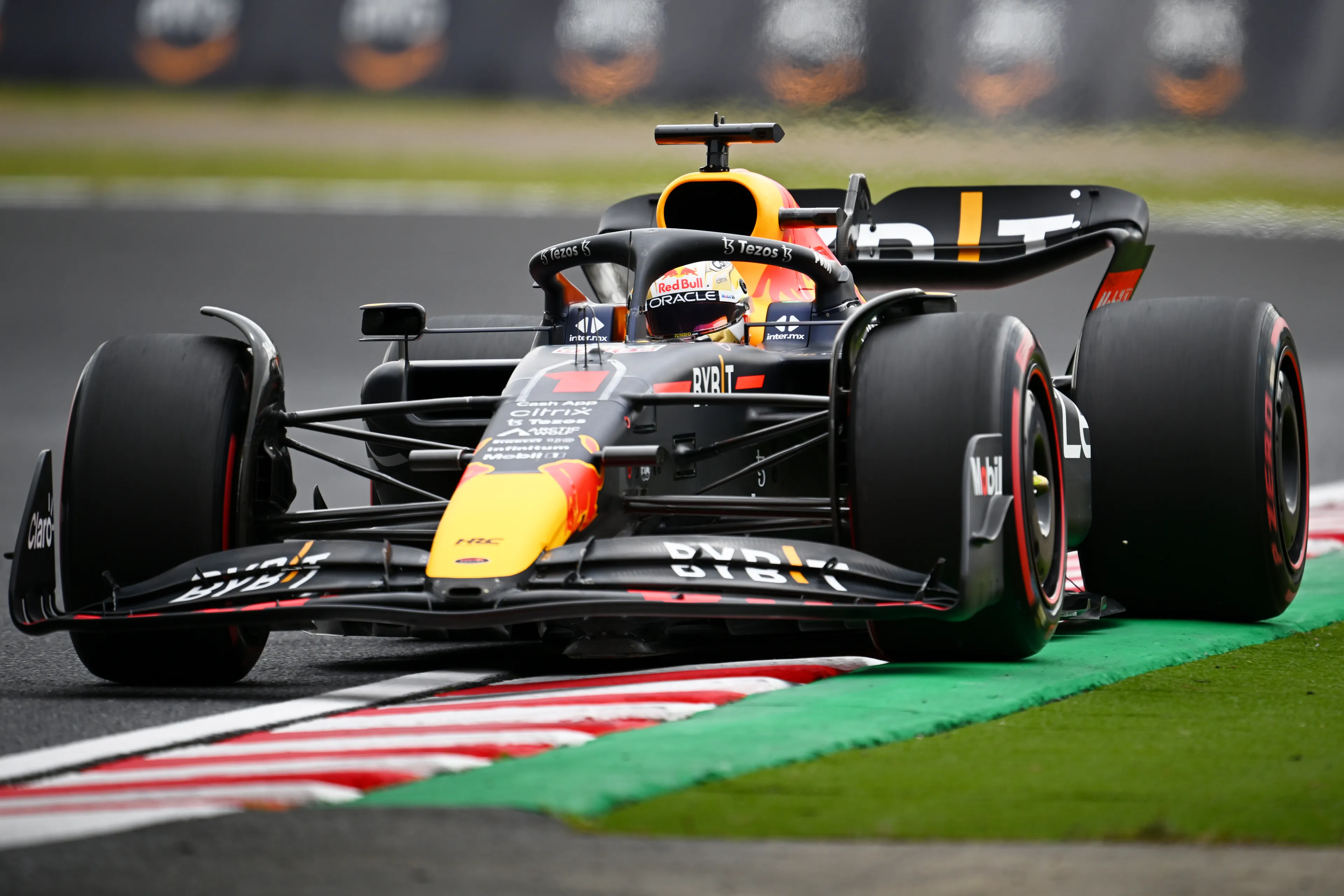 Verstappen over moment met Norris: 'Als hij meer respect had, was er niks aan de hand'