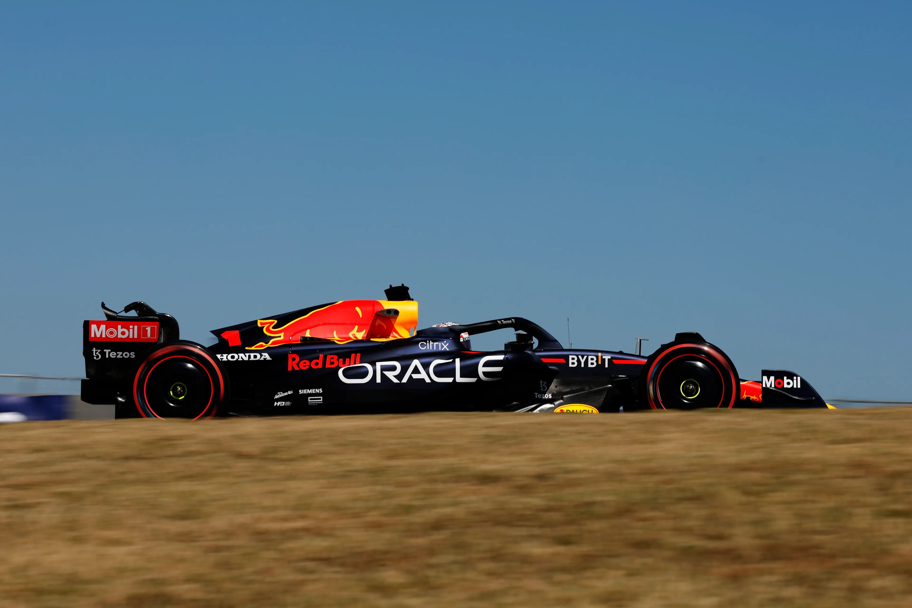 WK-stand: Red Bull constructeurskampioen, Verstappen bouwt voorsprong uit