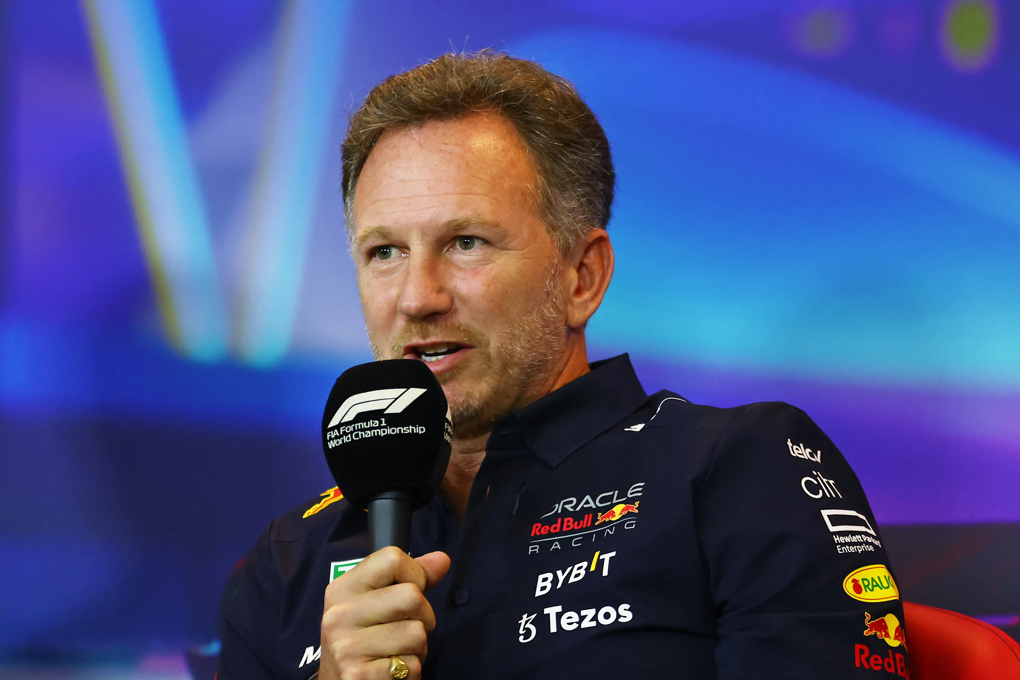Horner wil Verstappen bedanken: 'Daardoor staan we als team op eerste startrij'