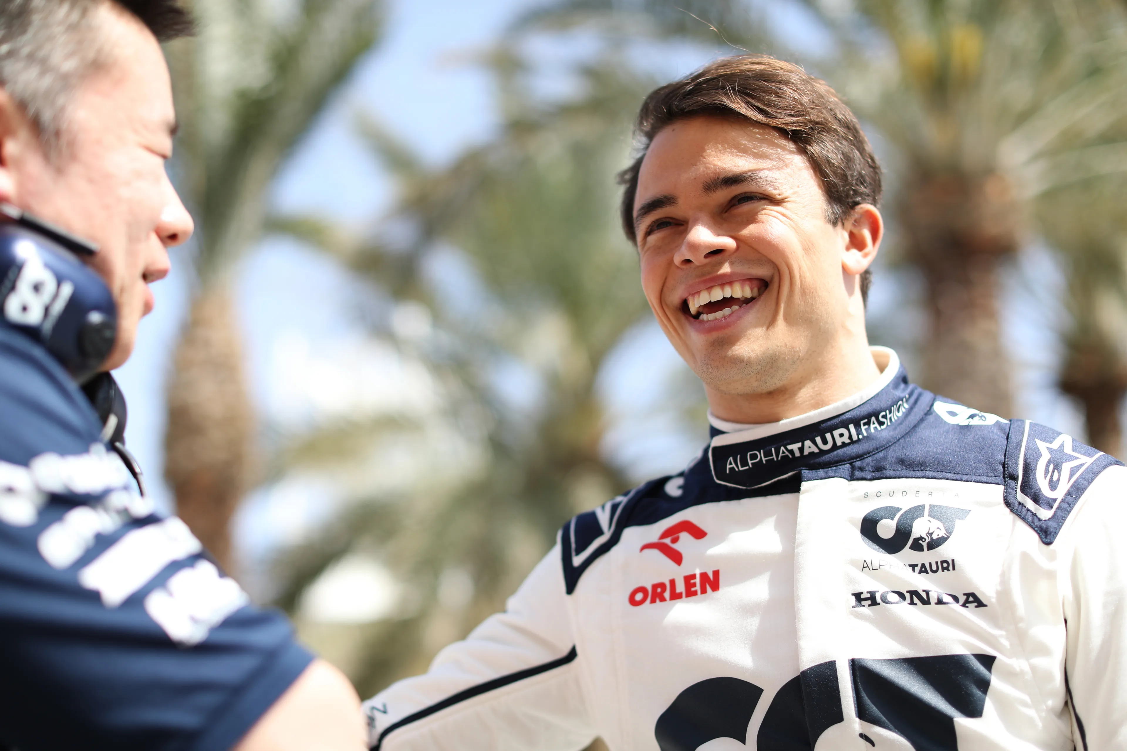 F1 Live 13:15u | De Vries debuteert bij AlphaTauri, Verstappen weer in actie