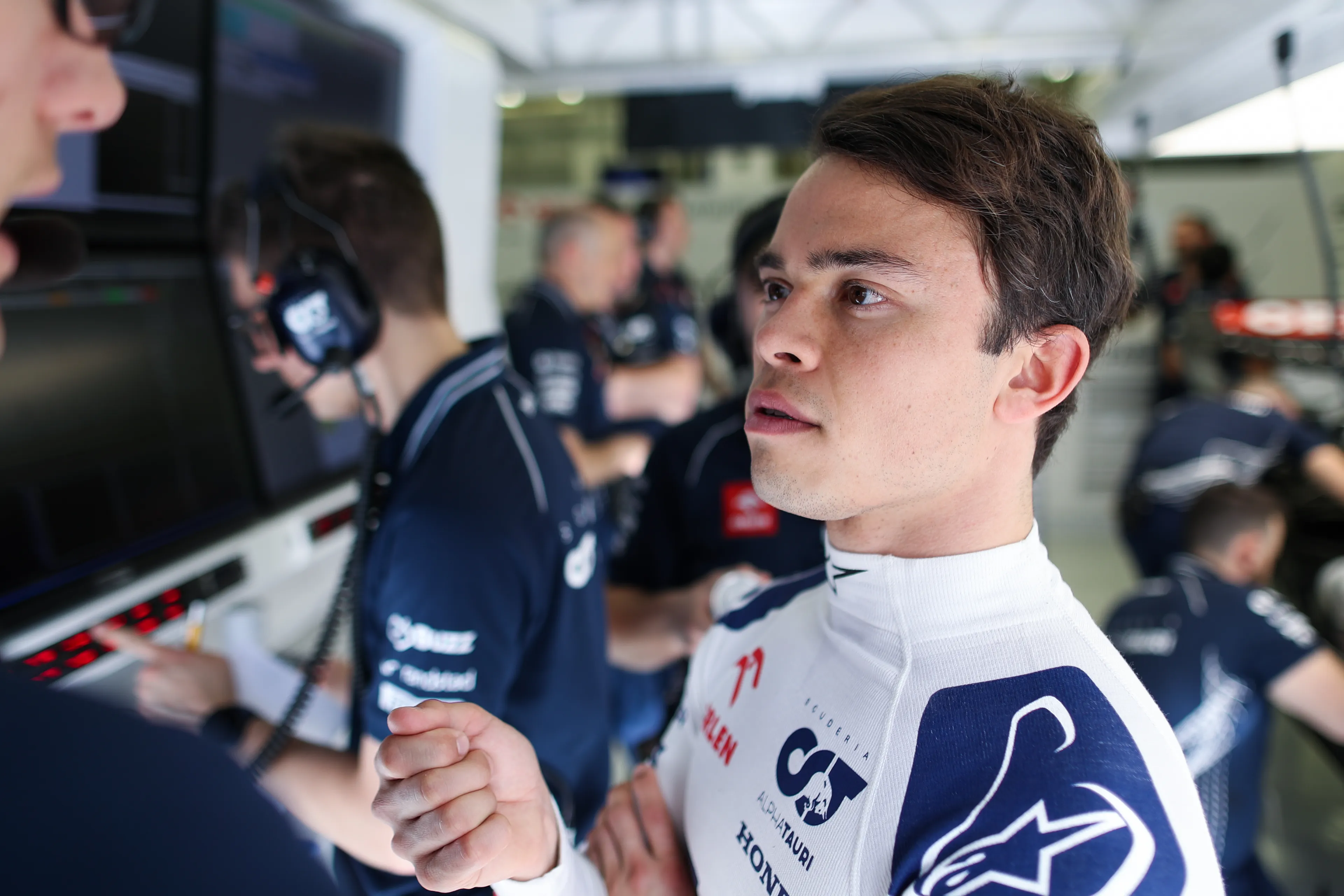 De Vries tast in het duister: 'Ook intern onmogelijk om een duidelijk beeld te krijgen'