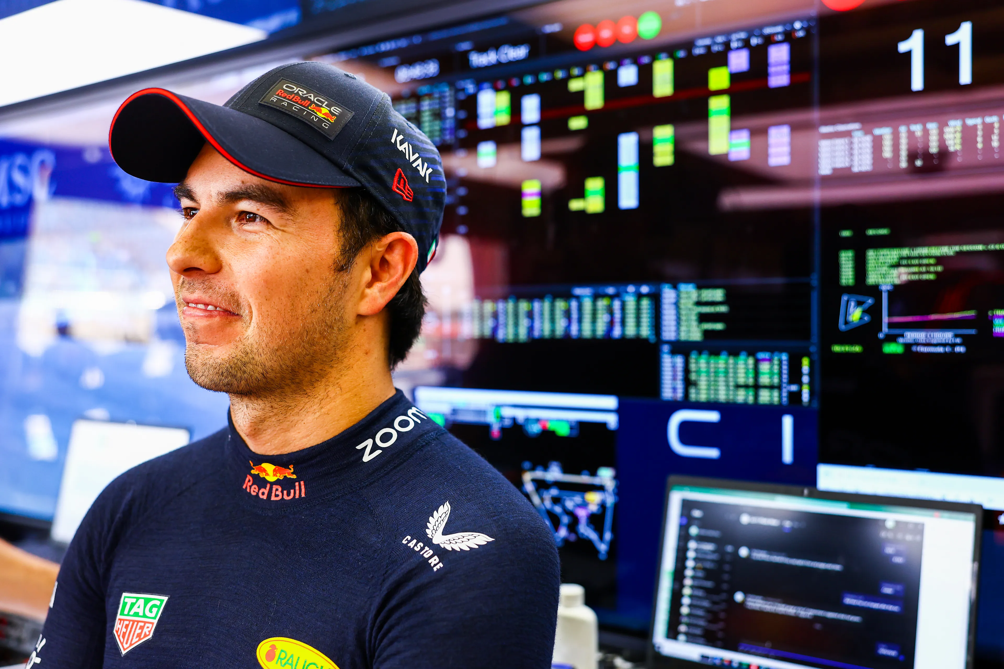 Pérez verbaasde zich over Verstappen: 'Zijn titels heeft hij ook aan mij te danken'