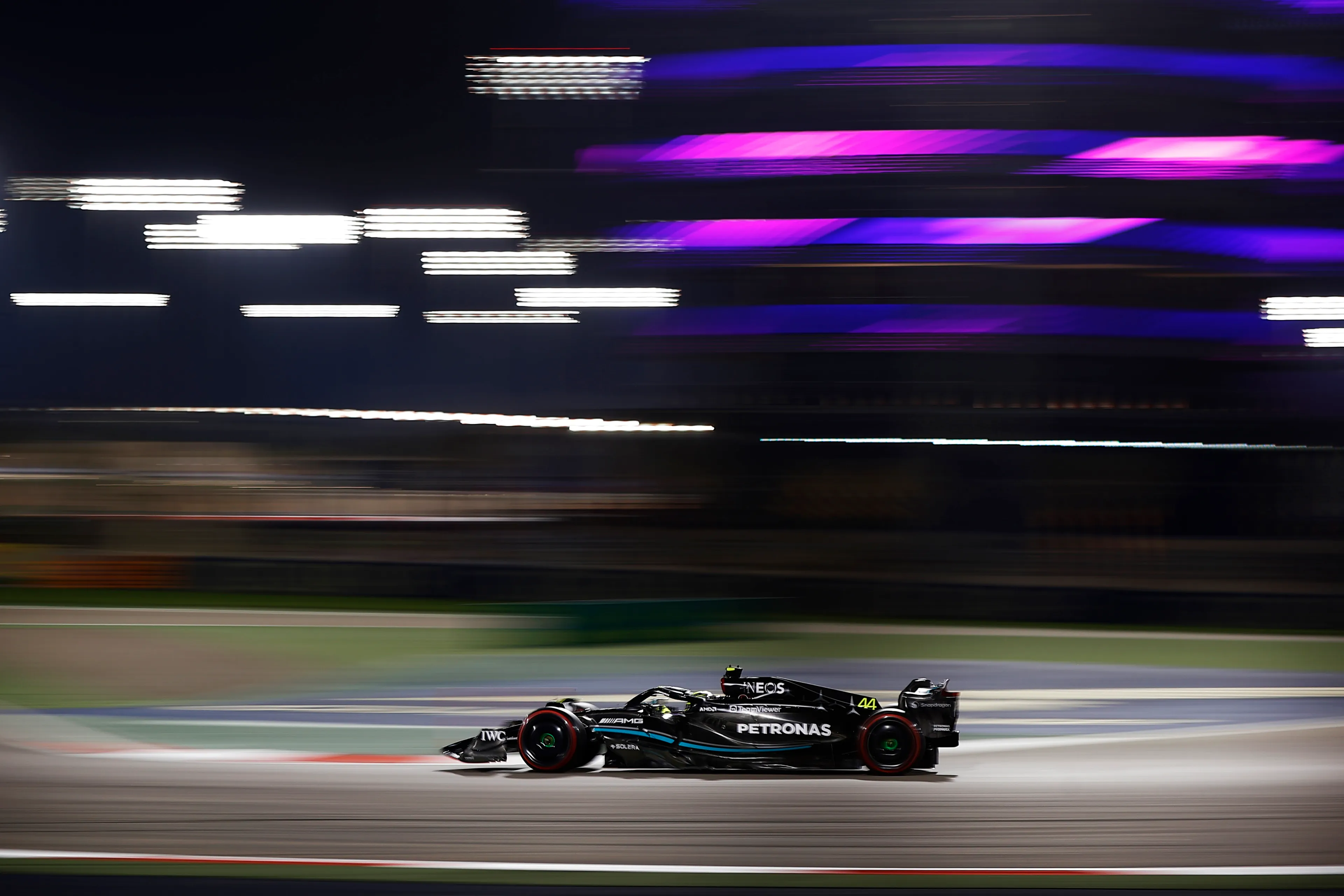 Russell voorspelt onheil voor competitie: 'Red Bull nu al in bezit van het kampioenschap'