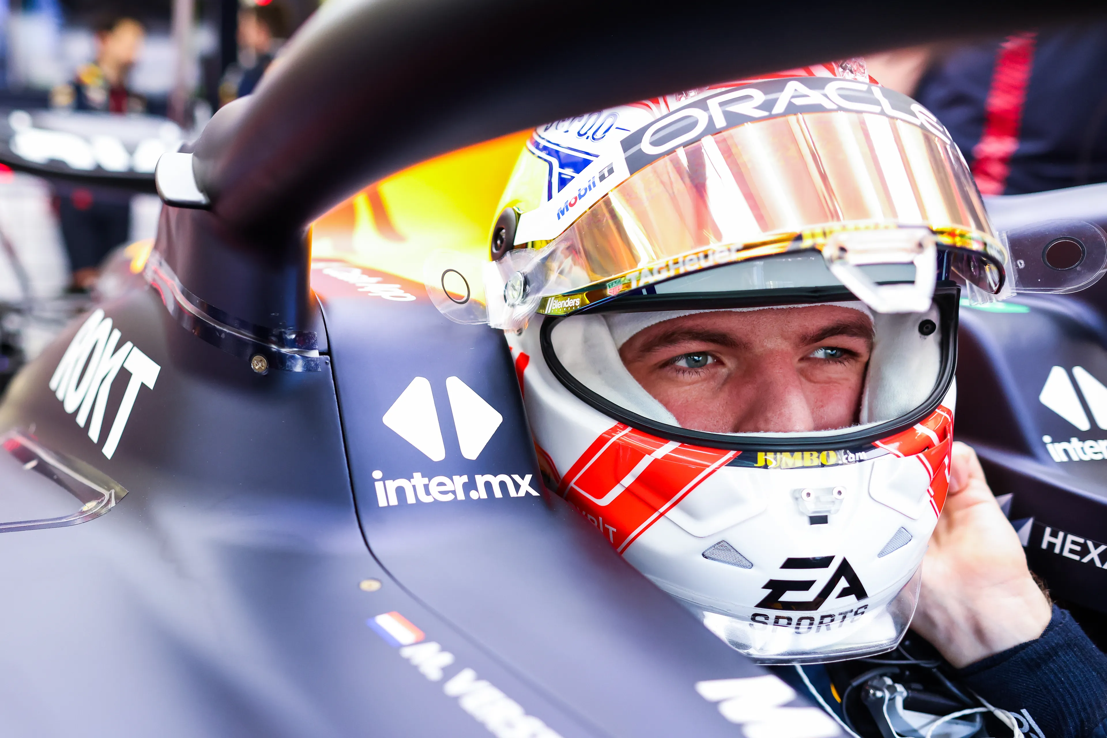 Verstappen kende moeilijke start van vrijdag: 'Zaak om alle stukjes in elkaar te zetten'