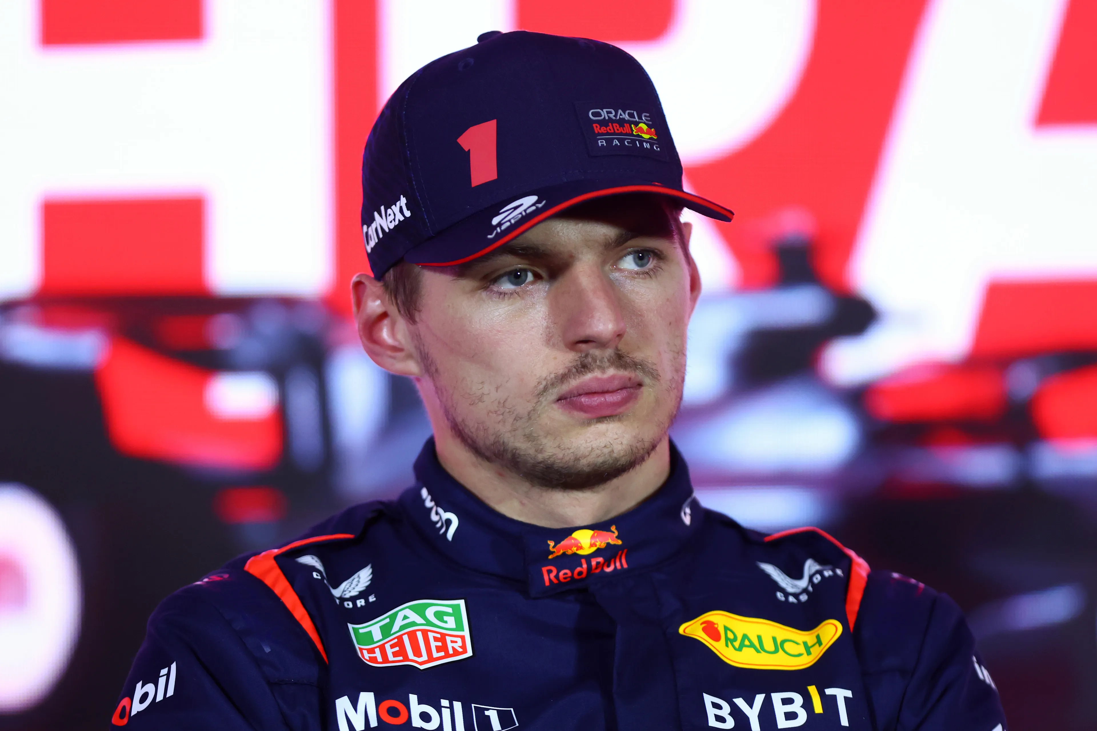 Verstappen ziet ongebruikelijk veel aanpassingen: 'We zijn juiste richting opgegaan'