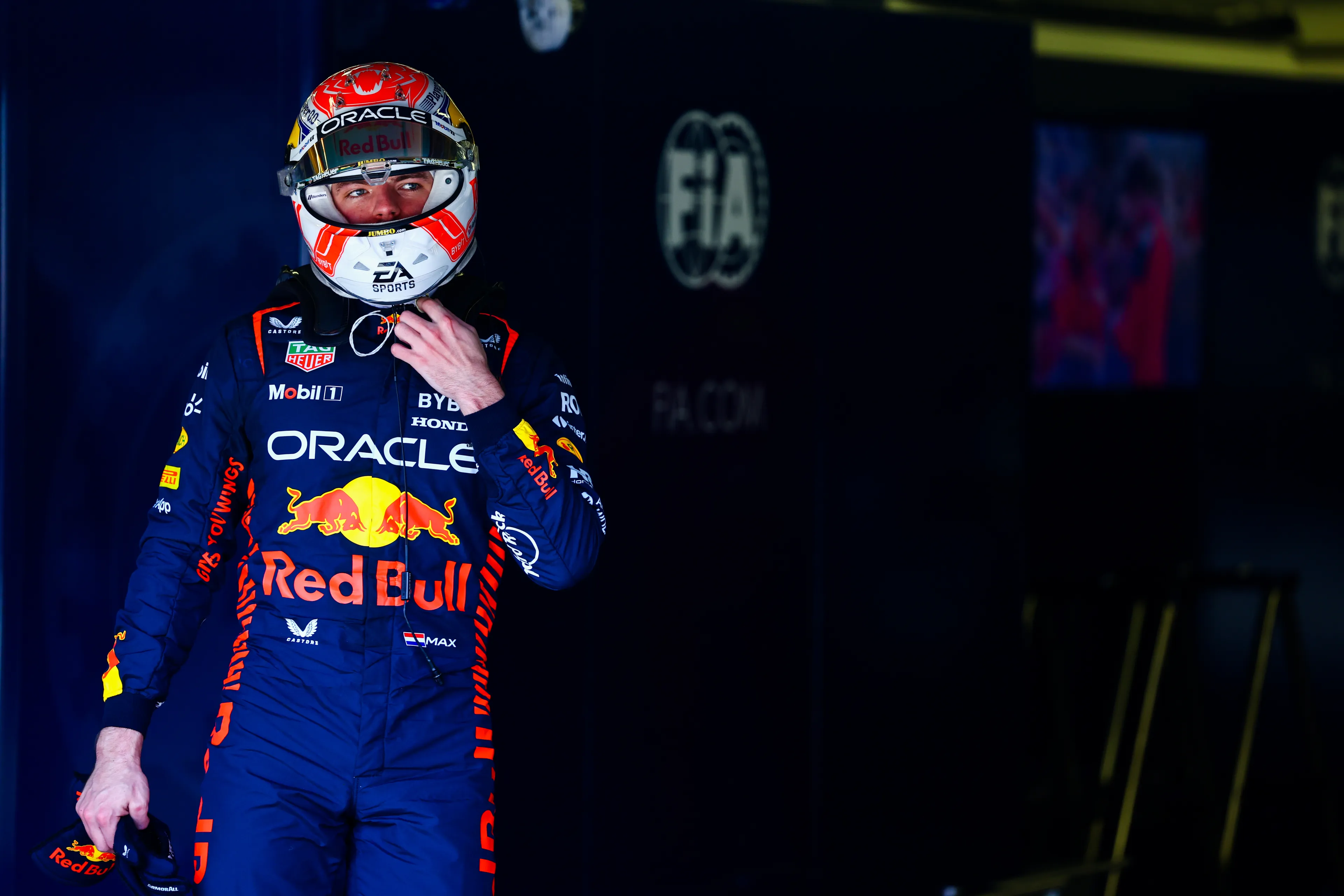 Verstappen over zijn pitstop: 'Natuurlijk kan je altijd nog wat meer uit de banden halen'