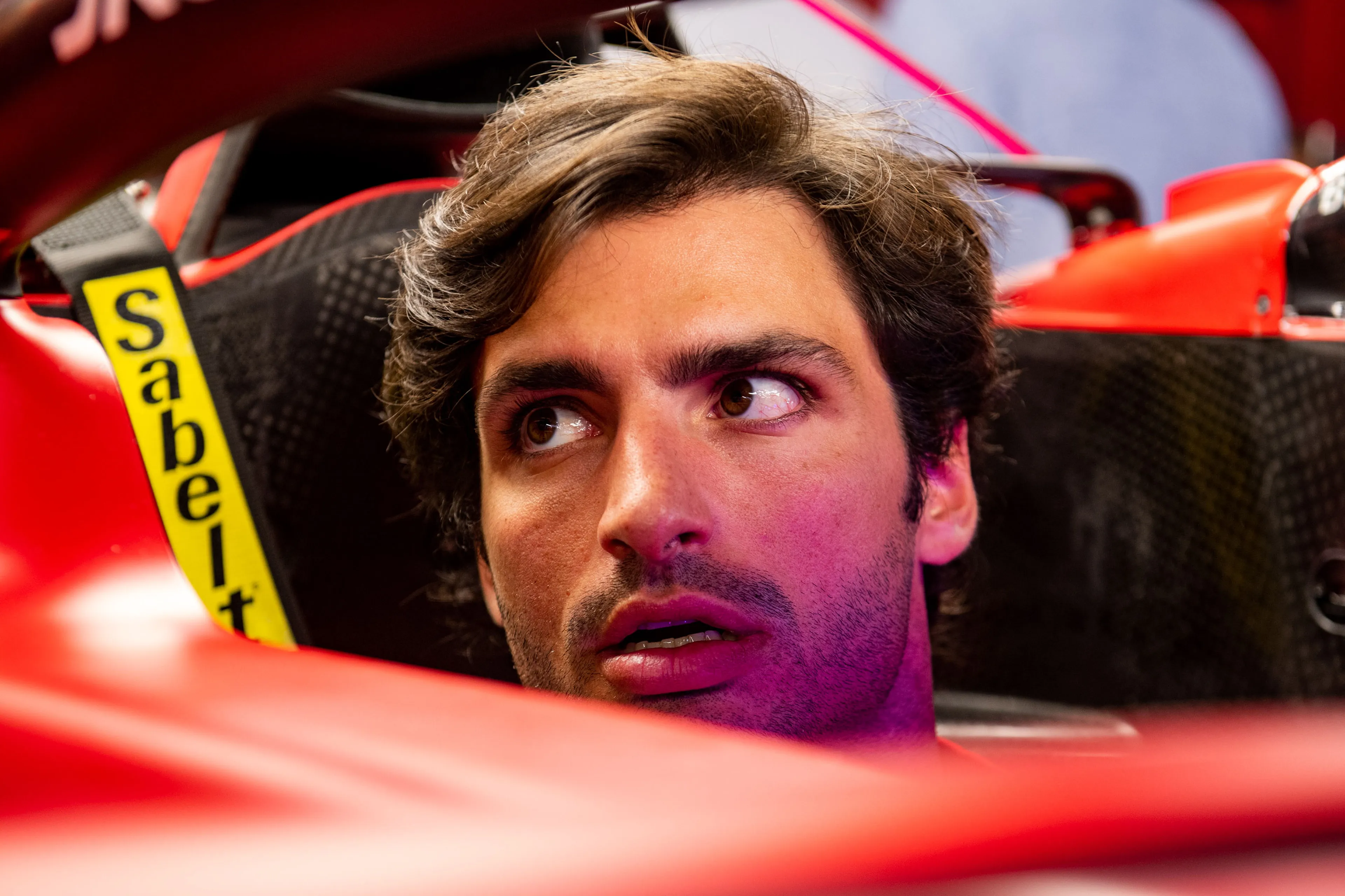 Sainz houdt hoop voor upgrades: 'Barcelona was de slechtste baan nieuwe onderdelen te testen'