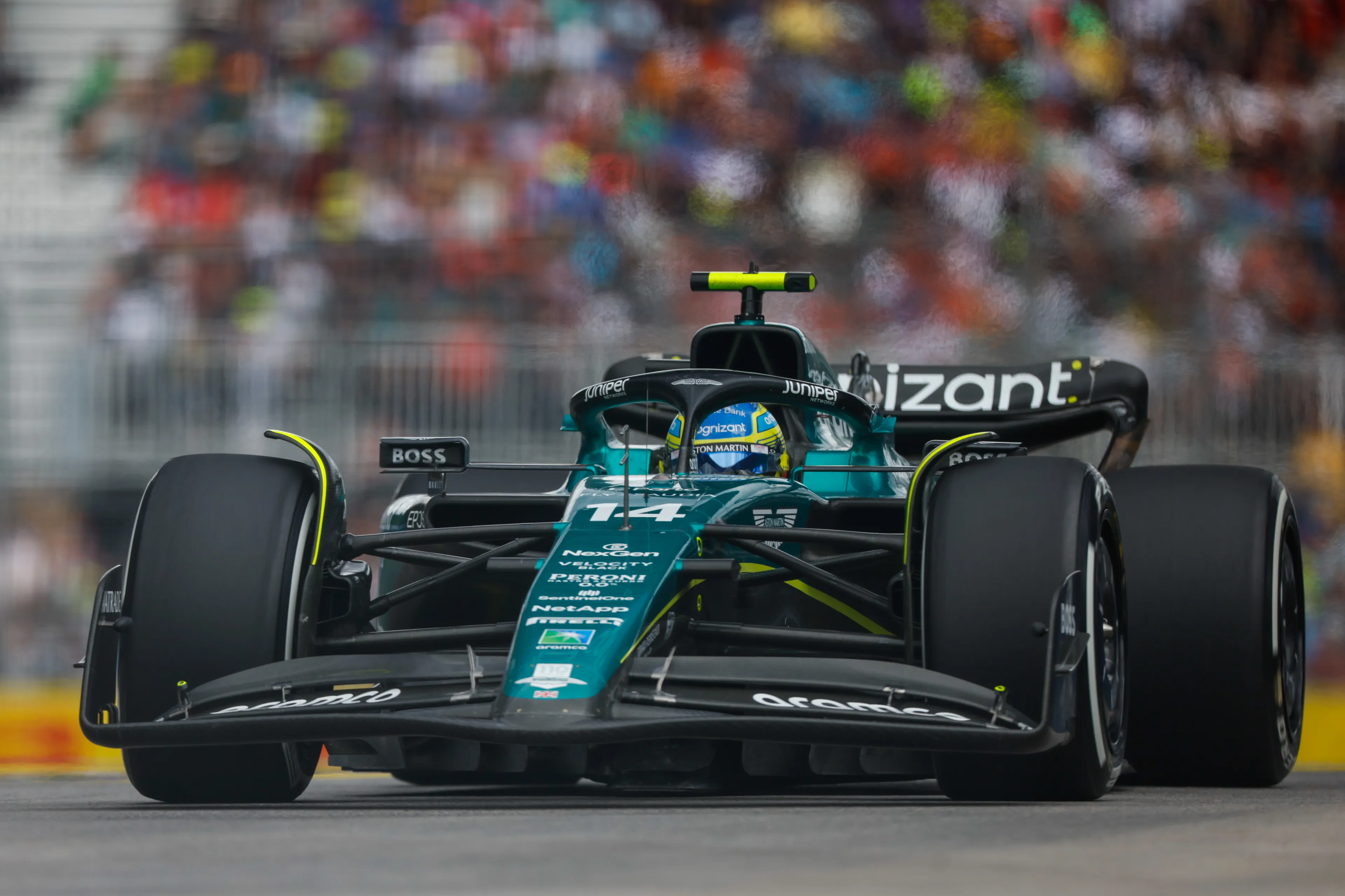 Misleidend probleem in de auto van Alonso: 'Mercedes wist meer over de auto dan wij!'