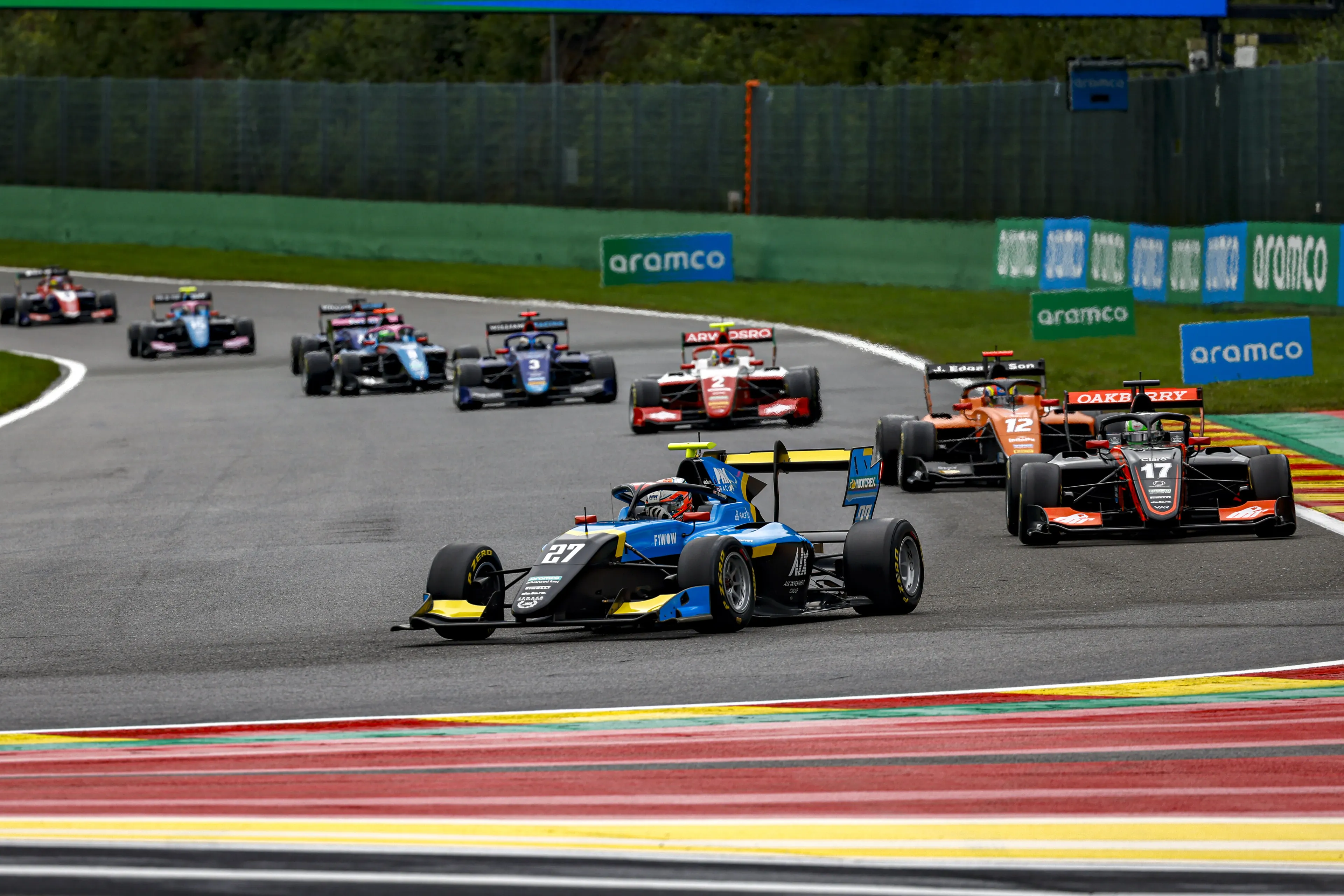 Onderweg naar F1 | 'In de eerste helft van de race was hij net zo dominant als Verstappen'