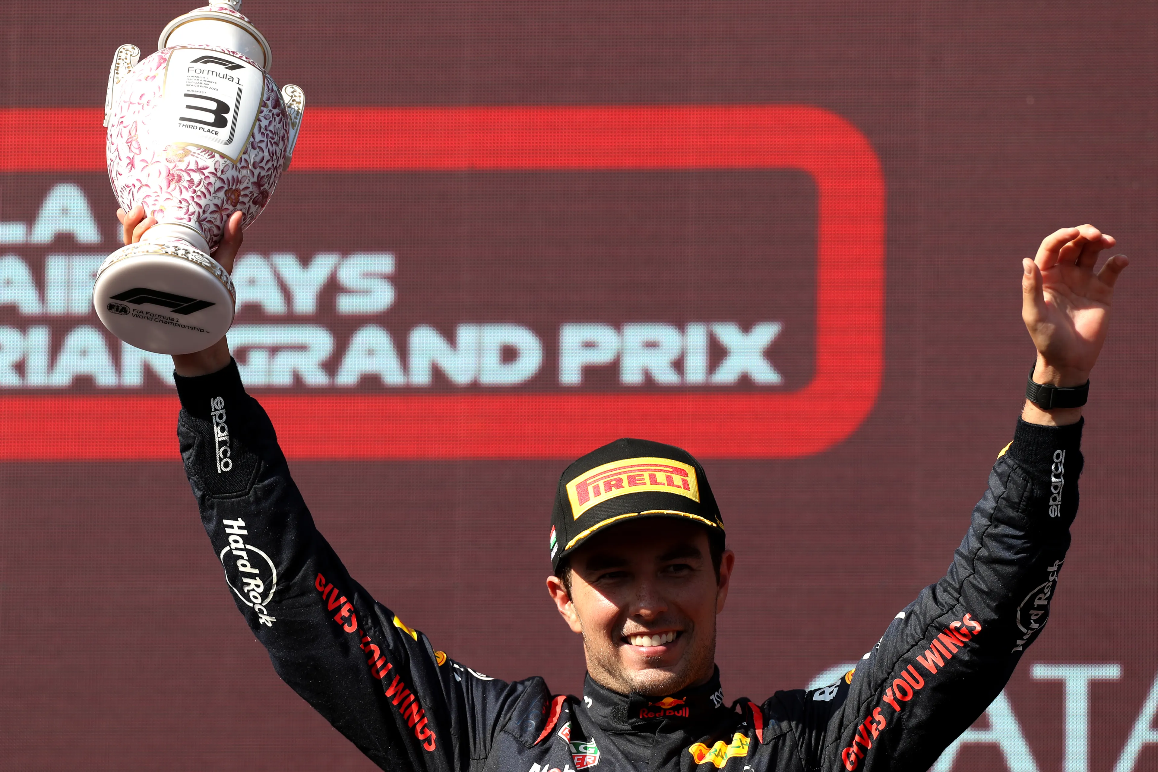 Pérez moest Norris laten gaan: 'Werd heel erg moeilijk door de achterblijvers'