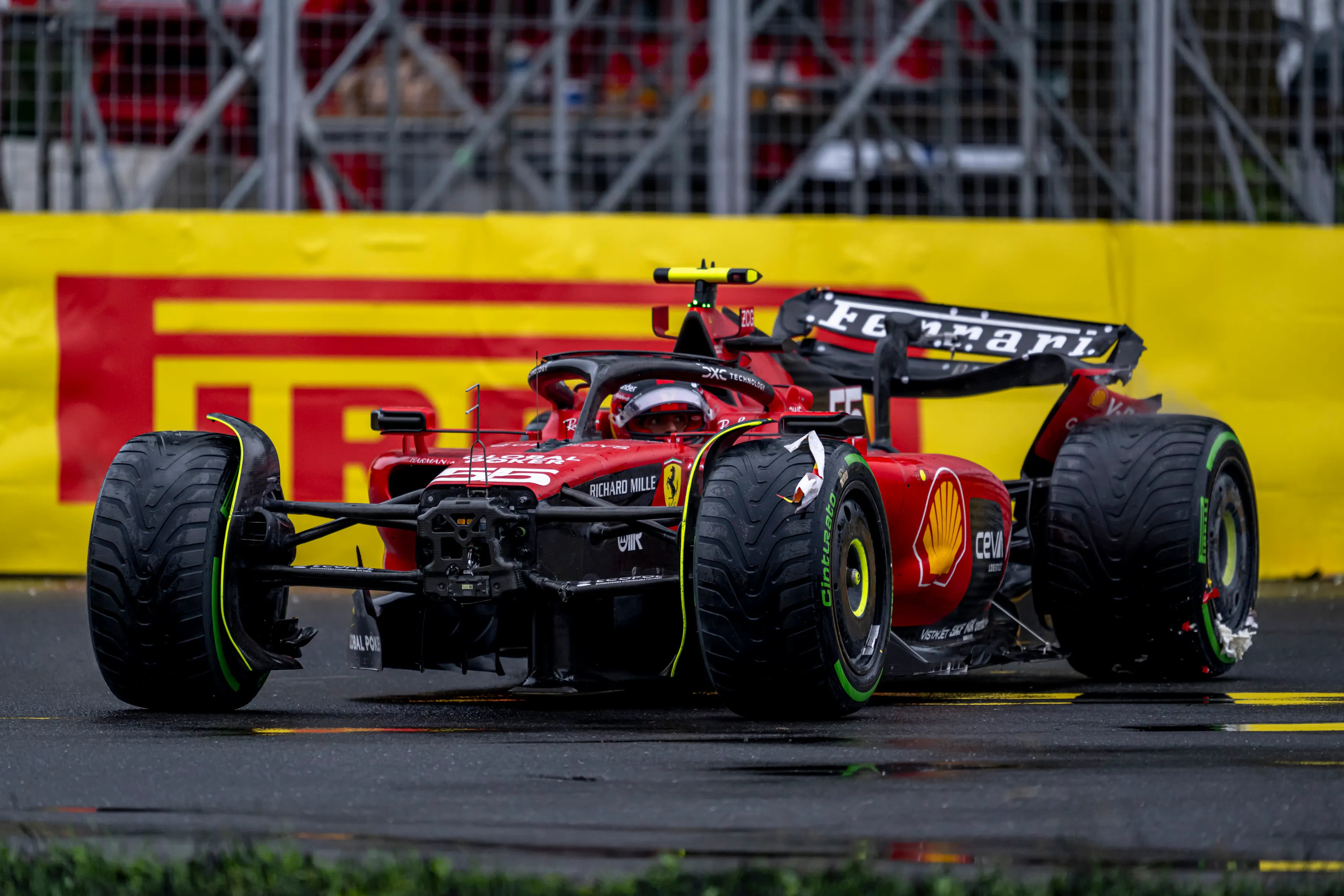 Brokkenpiloten | Sainz staat na zware klap in de top drie, Mercedes niet blij met rekening Russell