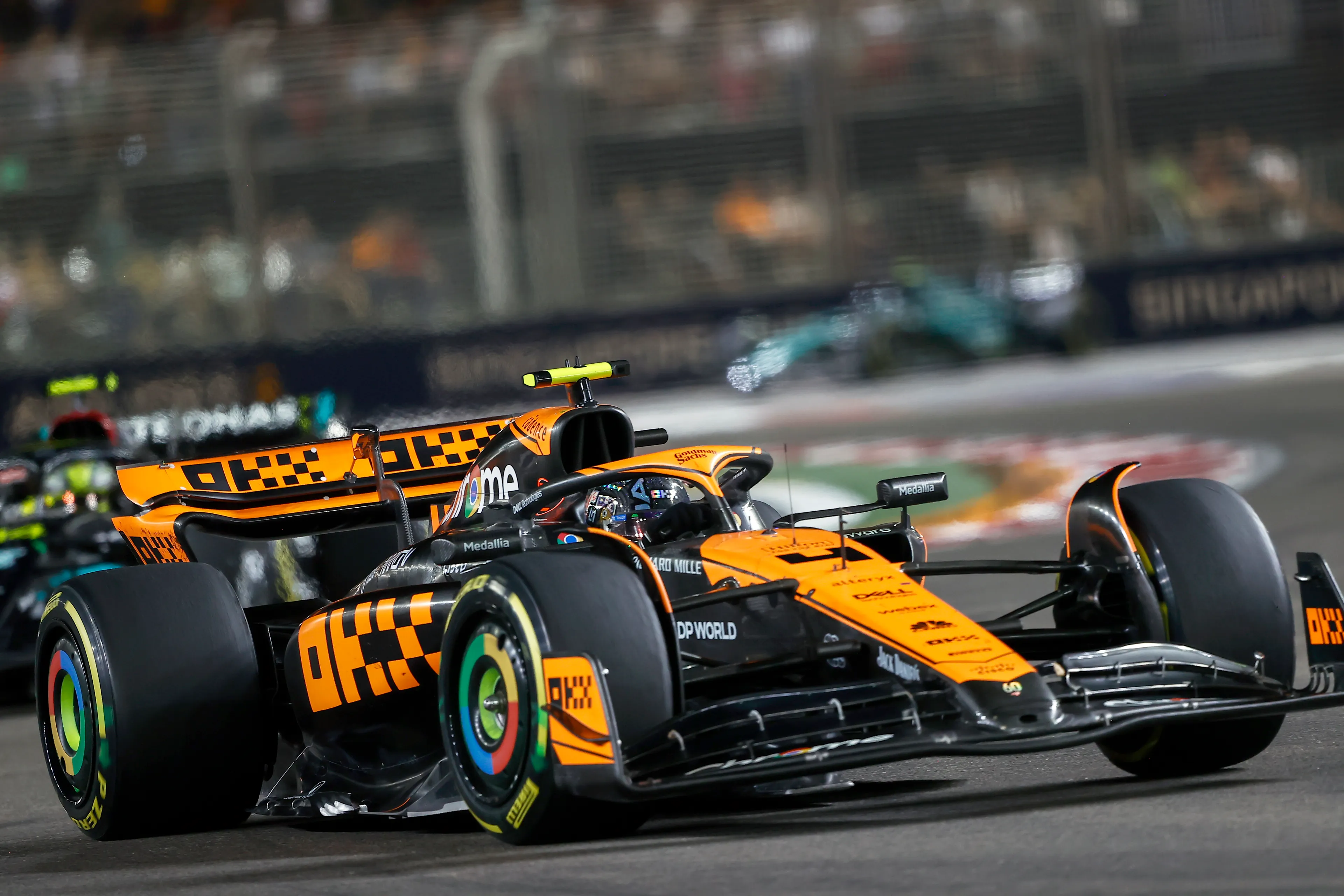 Norris ontevreden ondanks prima snelheid McLaren: 'De auto blijft onbestuurbaar'