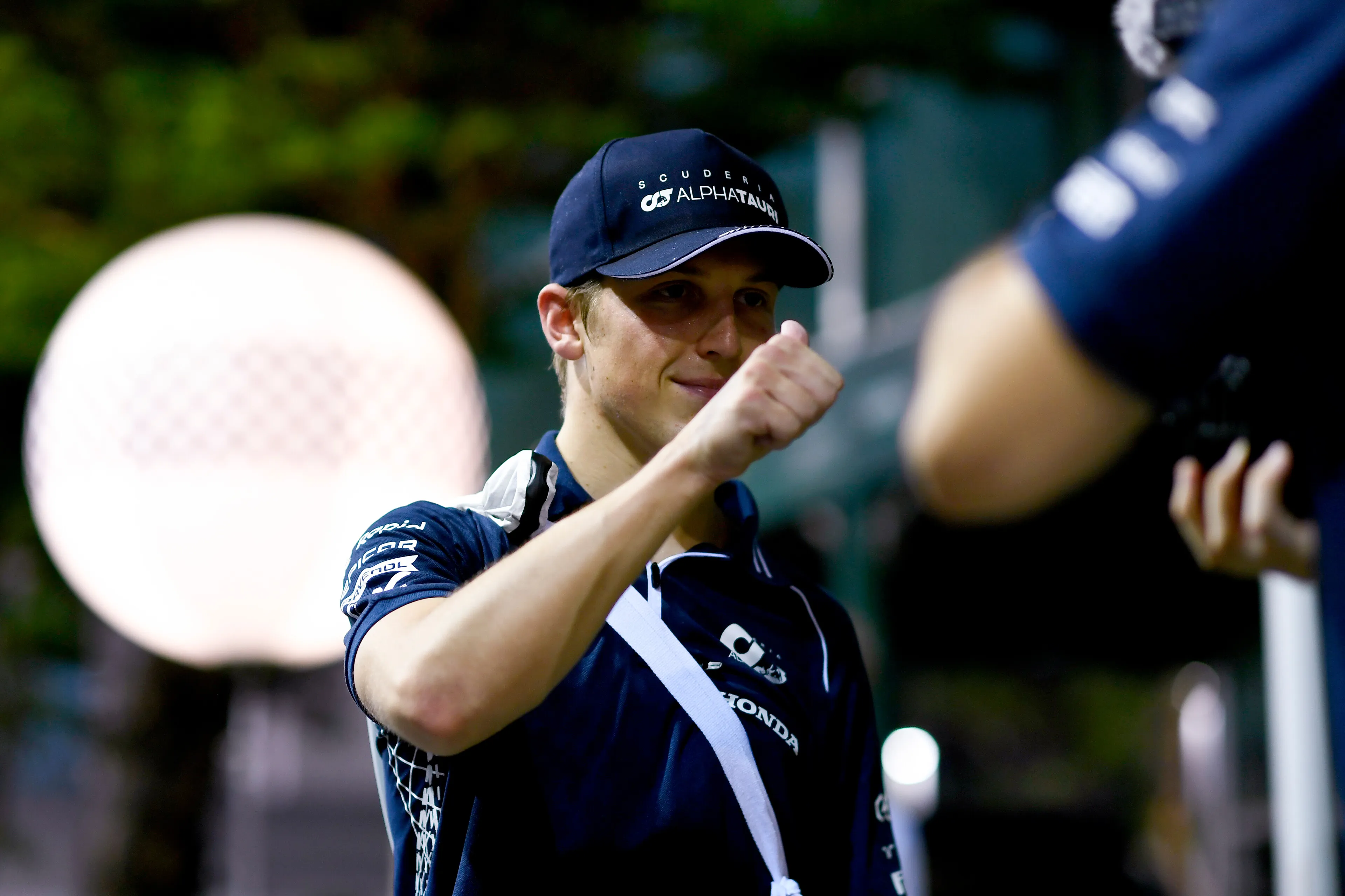 Lawson pakt eerste F1-punten maar is nog niet tevreden: 'Daar moet ik echt aan gaan werken'