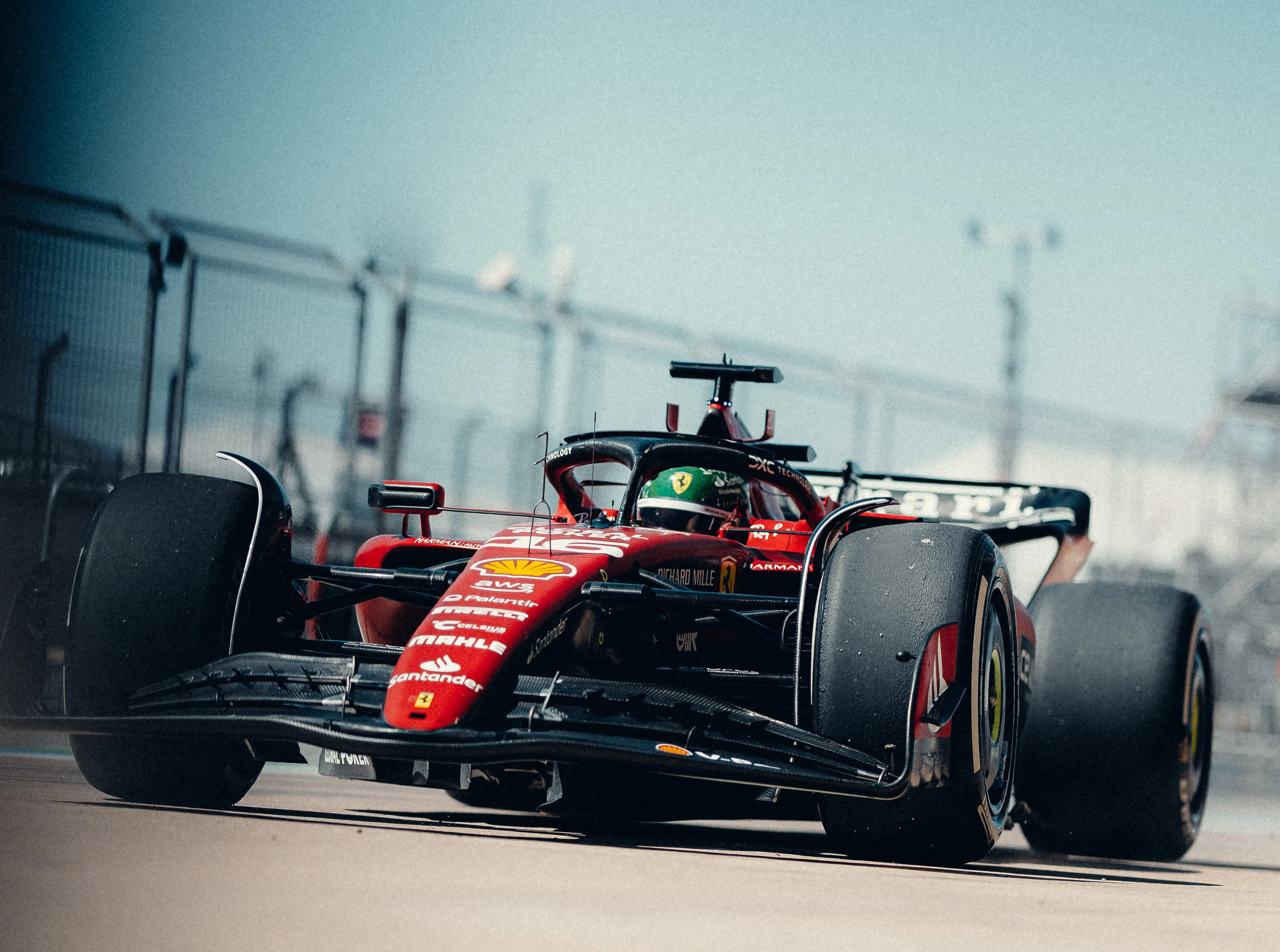 Ferrari zag diskwalificatie Leclerc niet aankomen: 'Vanuit onze overwegingen was de auto hoog genoeg'