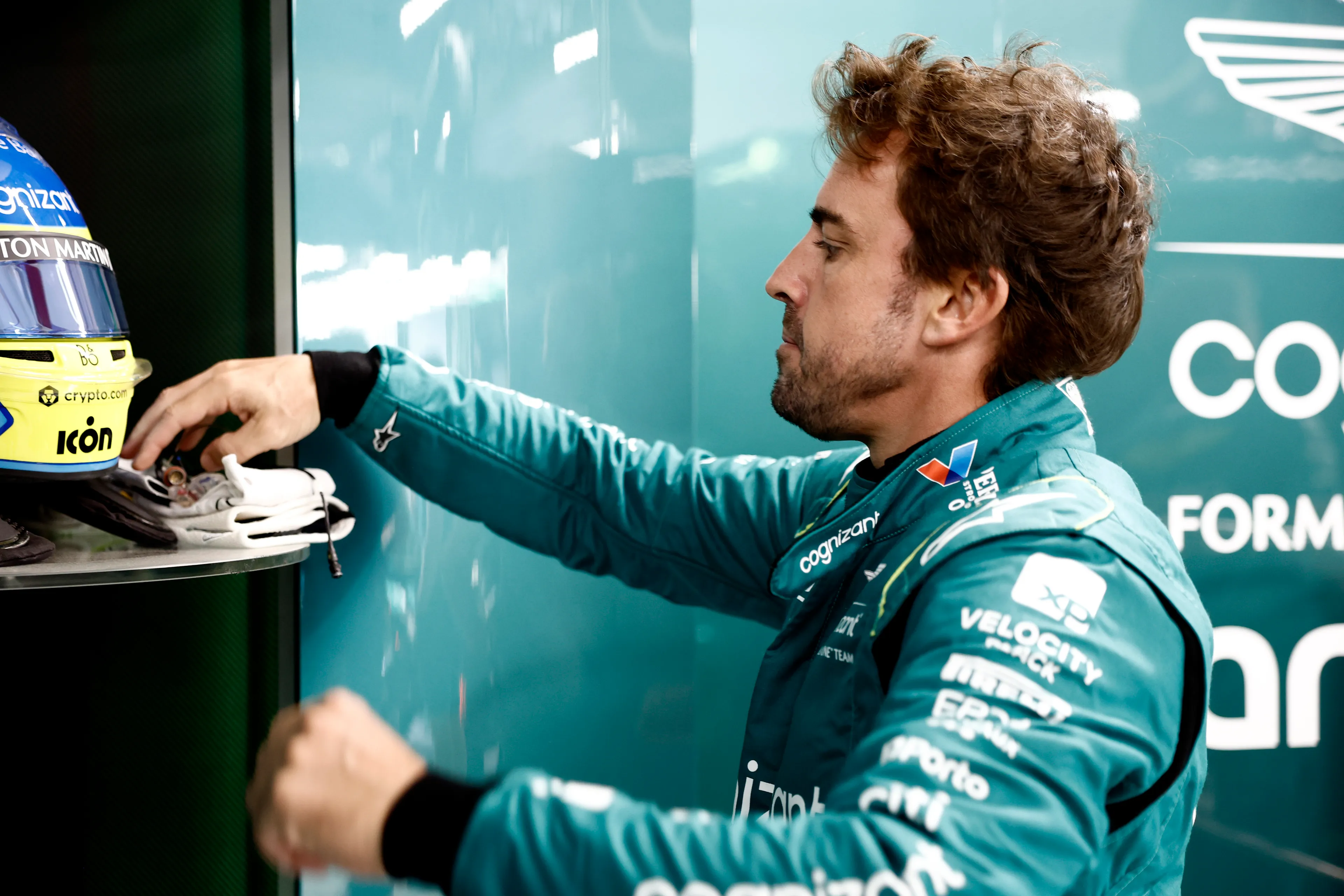 Alonso wuift kritiek over boordradio's weg: '99 procent snapt het toch niet'