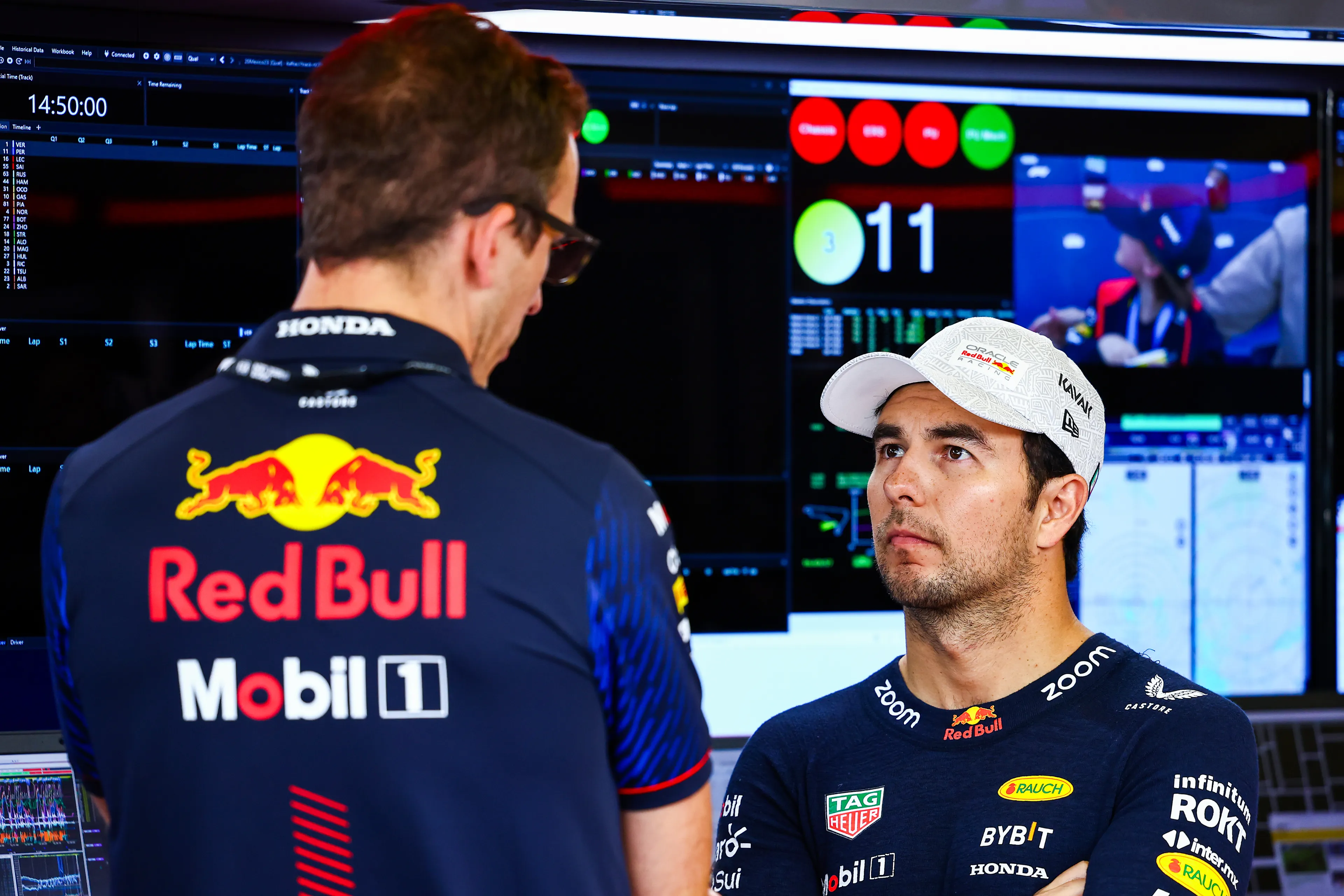 Pérez ondanks startcrash: 'Ik ben extreem trots op mezelf'