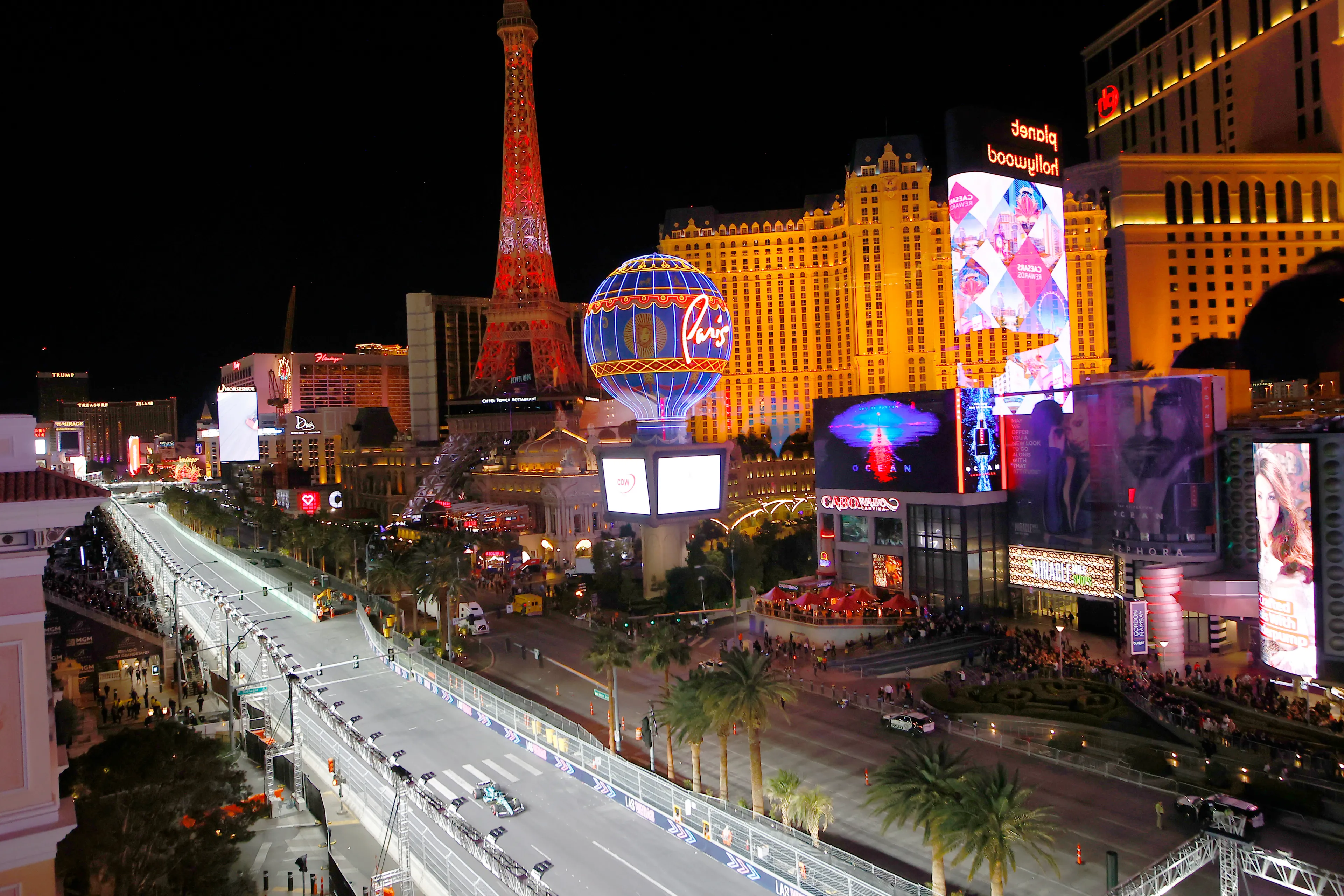 Alonso niet overtuigd door race in Las Vegas: 'Niet prettig om op dit circuit te rijden'