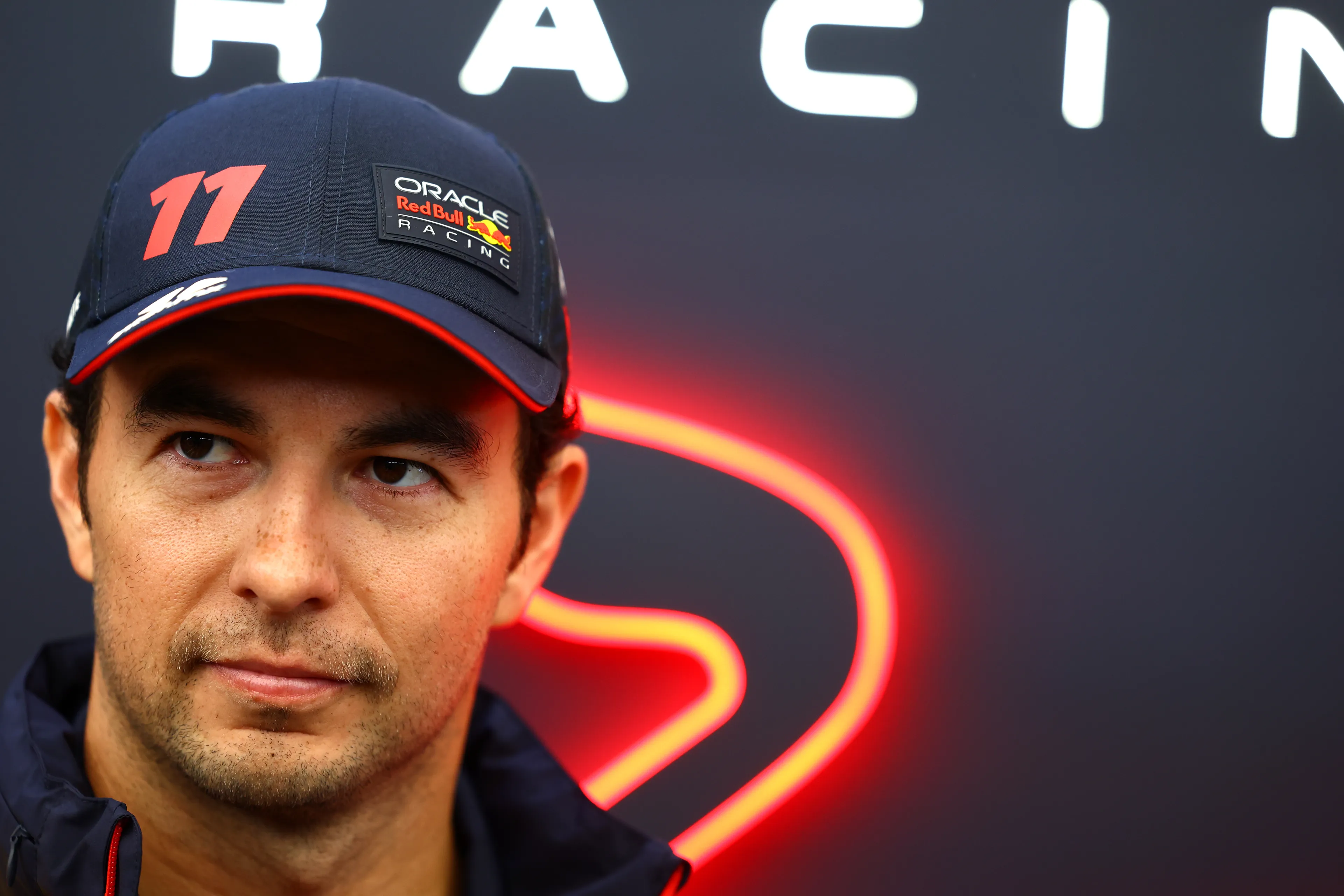 Pérez zag Verstappen en Norris aan de horizon verdwijnen: 'Vreselijke start en eerste ronde'