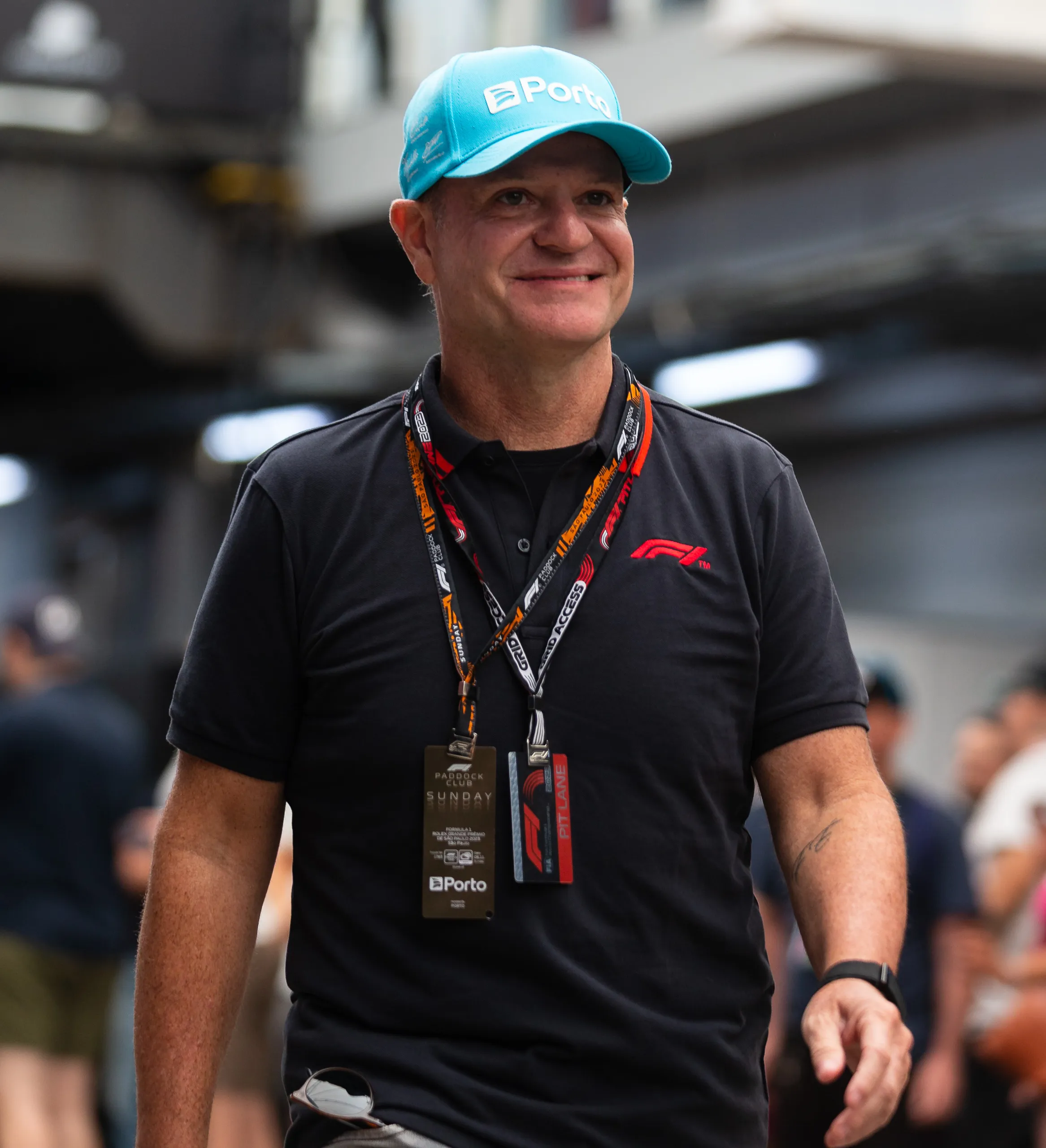 Barrichello leed aan geheugenverlies door heftige crash: 'Ik weet niet meer dat ik Ayrtons kist droeg'