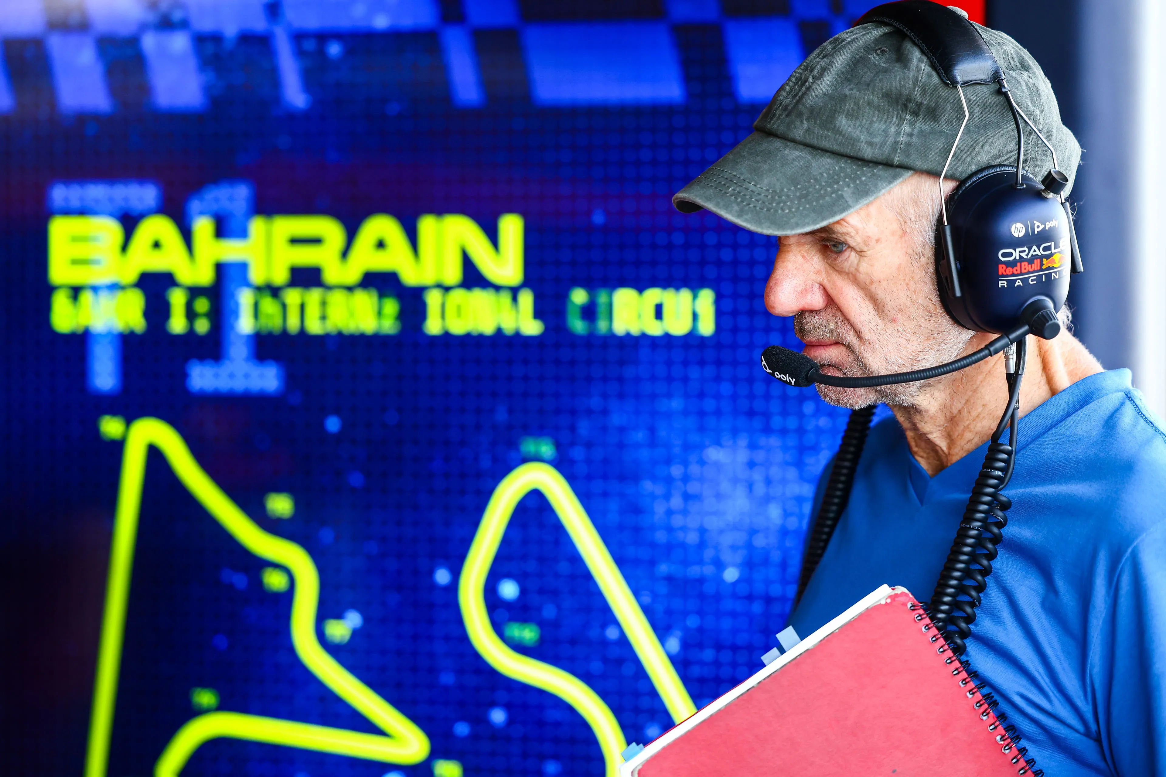 Italië legt rode loper voor Newey uit: 'Zo kan het Red Bull-kasteel snel omvallen'