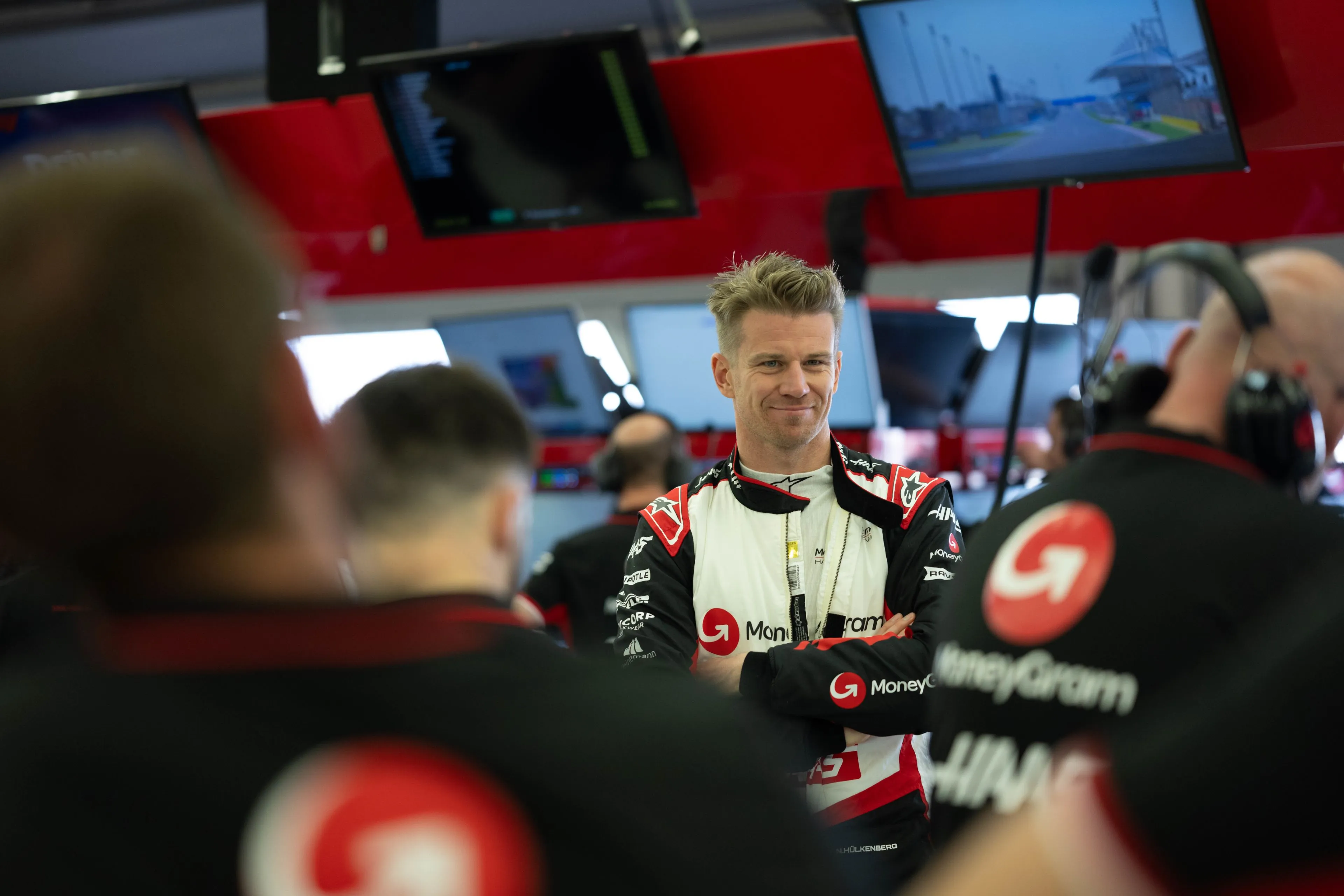 Hülkenberg tevreden over 'verfrissende' nieuwe teambaas: 'Volledig anders dan Steiner!'