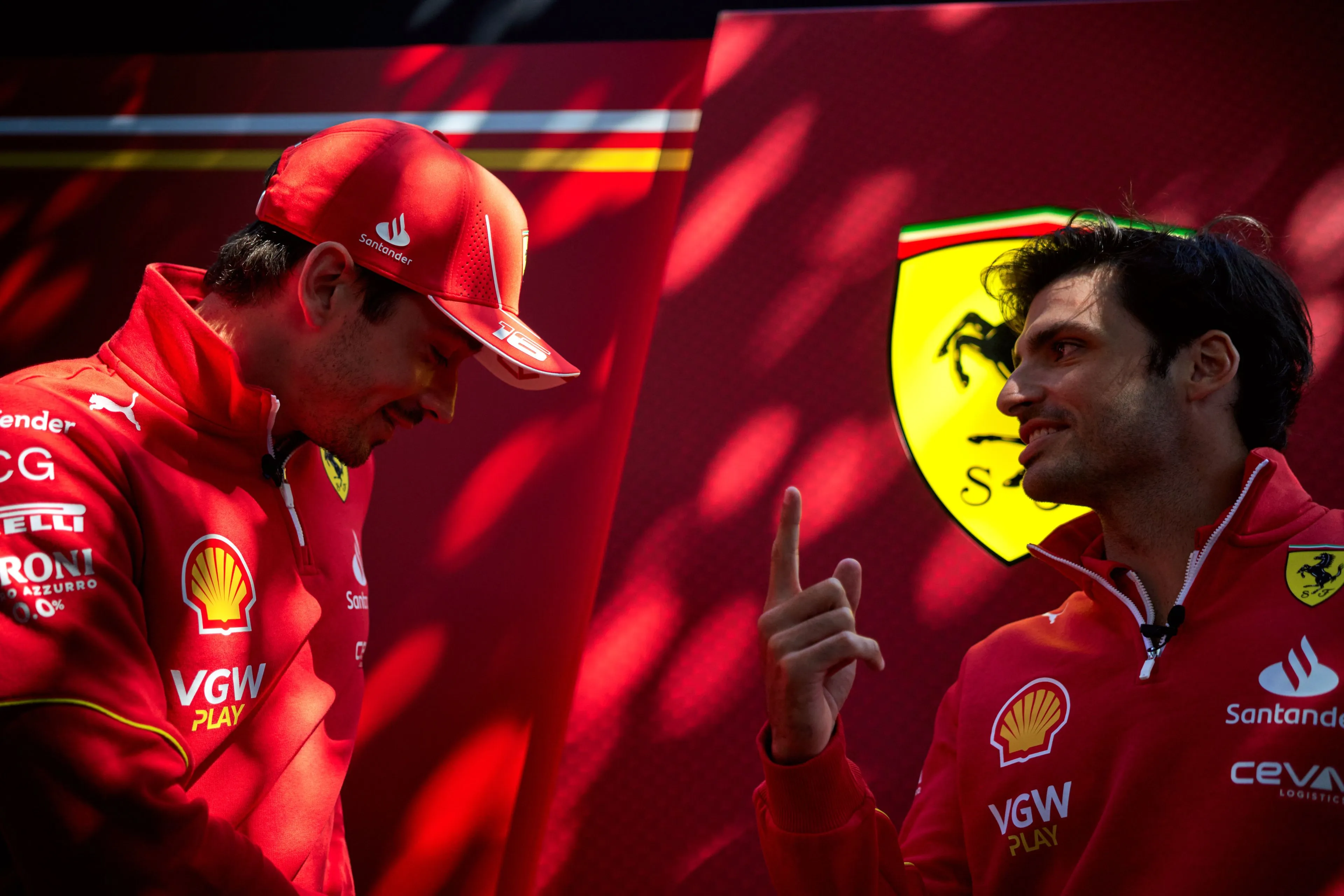 Frustratie van Leclerc te begrijpen: 'Hebben we vorig jaar ook bij Verstappen gezien'