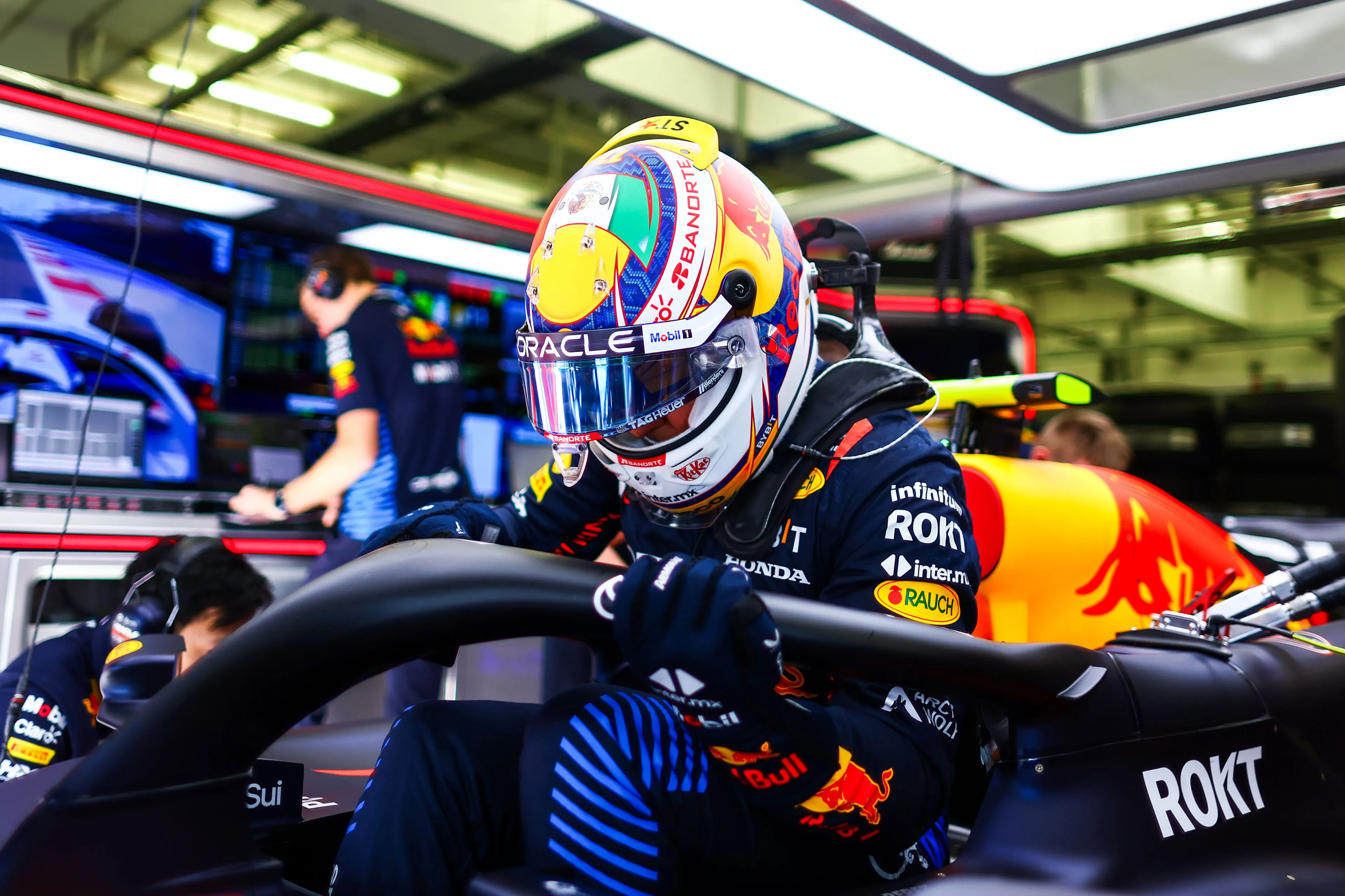 De druk bij Red Bull is anders: 'Er is een reden dat veel coureurs niet hebben standgehouden'