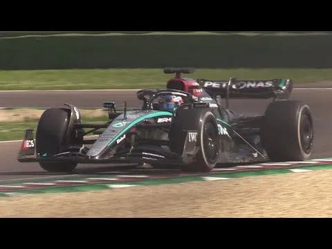 Video | 17-jarige Antonelli wordt klaargestoomd voor Formule 1-debuut