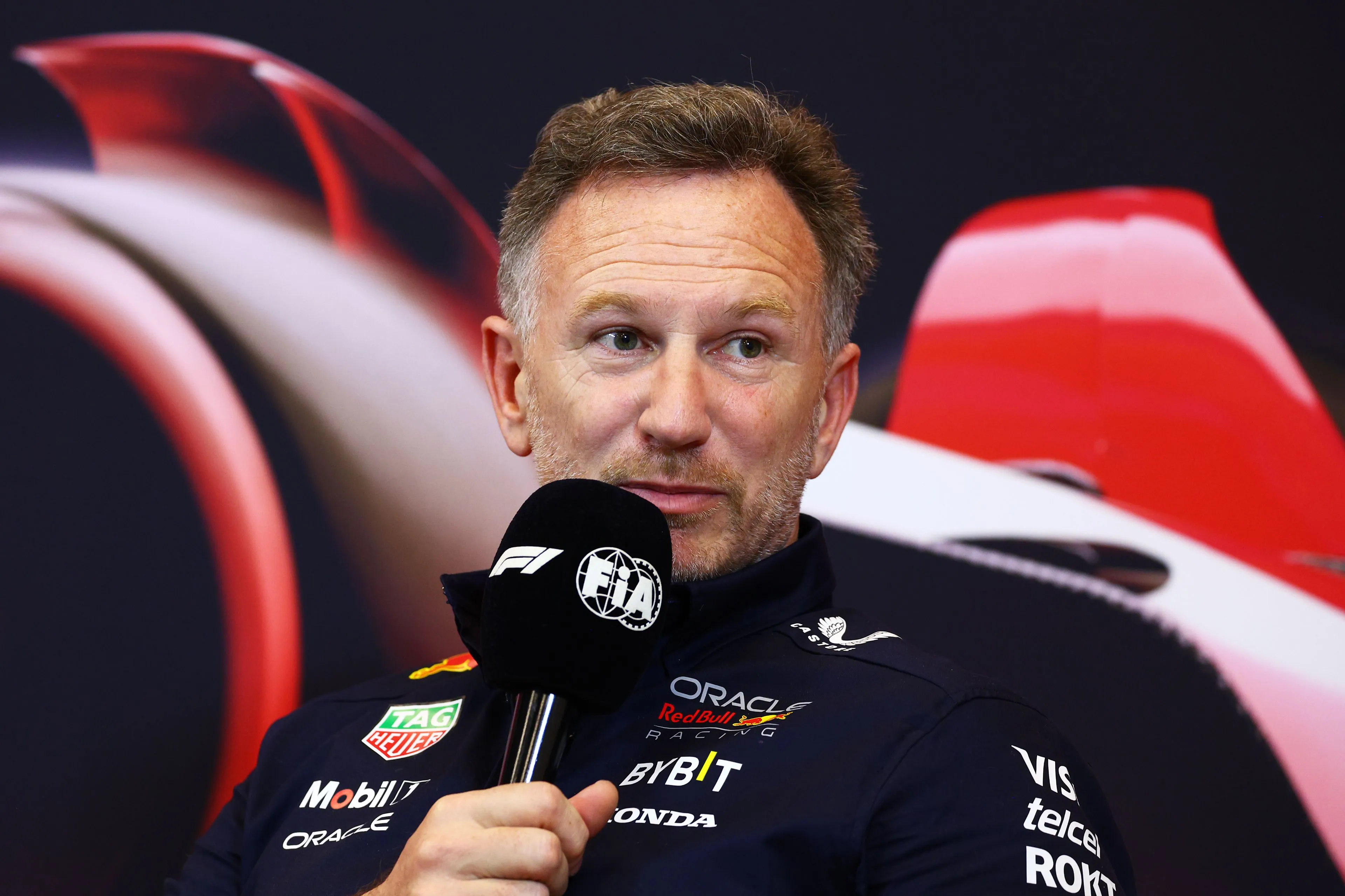 Horner vindt het allemaal maar wat overdreven: 'Het is niet alsof de auto opeens slecht is'