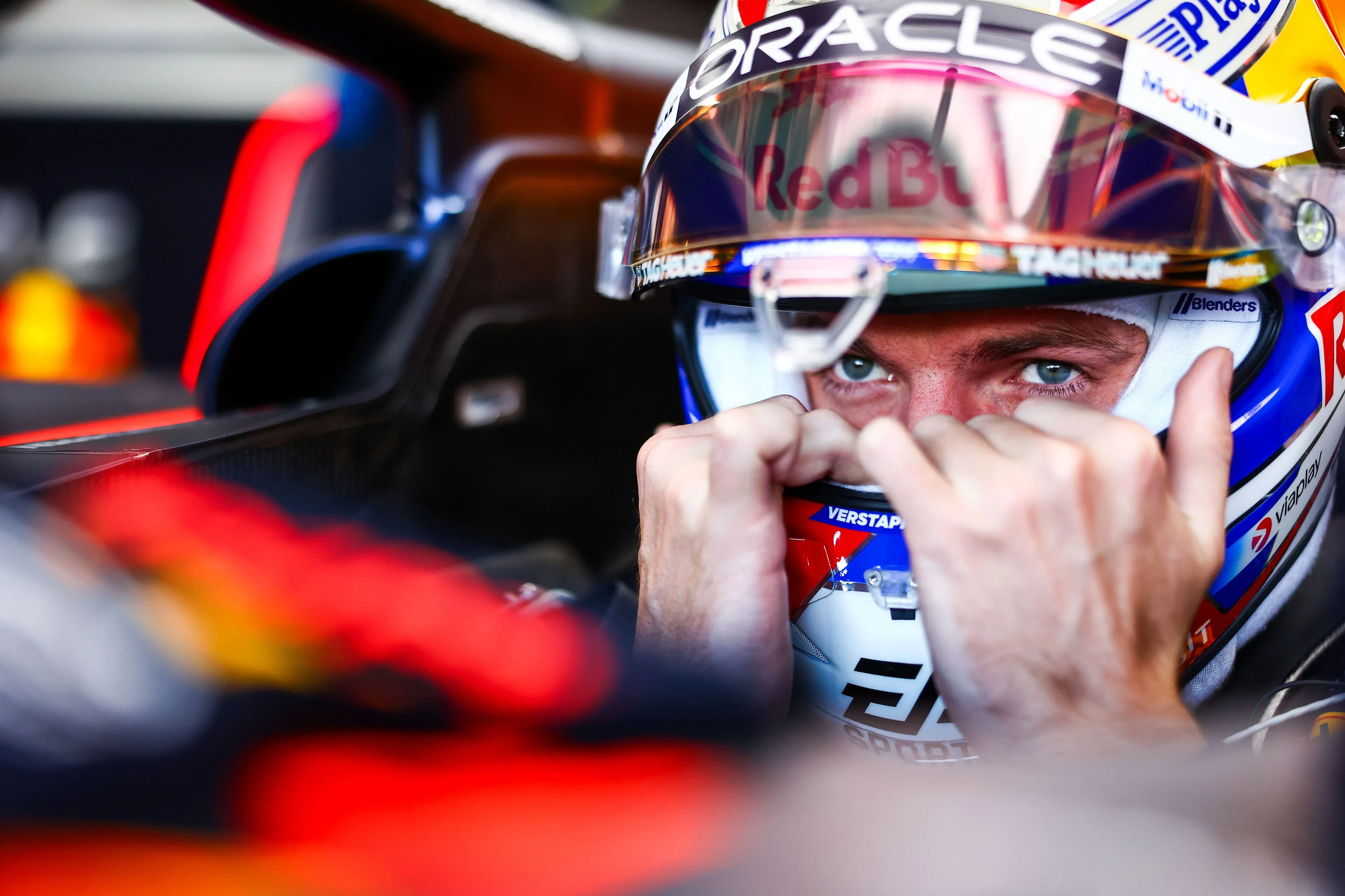 Verstappen geeft geheim prijs na slimmigheidje: 'Ik gaf hem een slipstream en die kreeg ik terug'