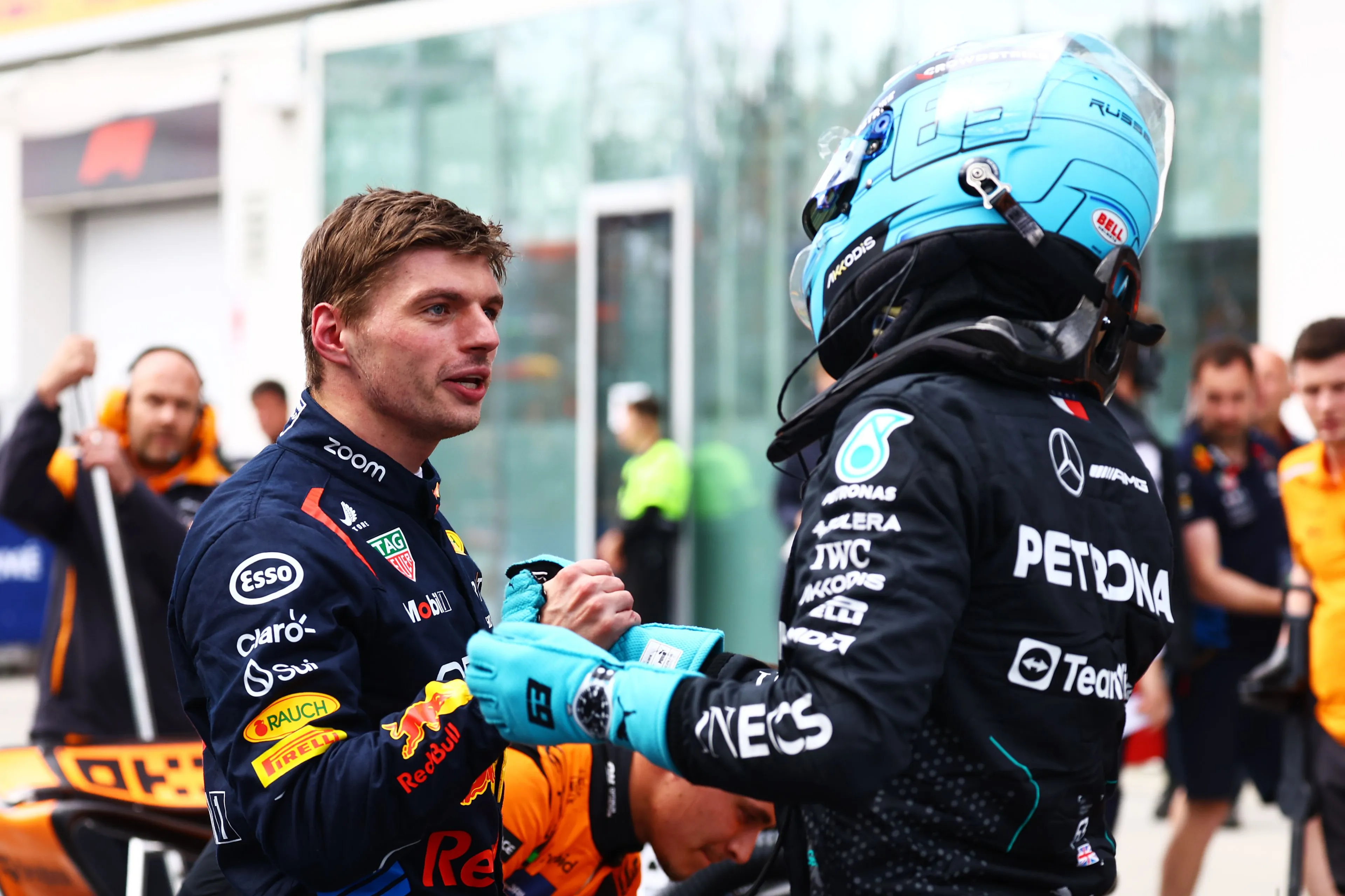 Straf Verstappen een opluchting voor Russell: 'Dat lijkt toch wel enig nadeel te hebben'