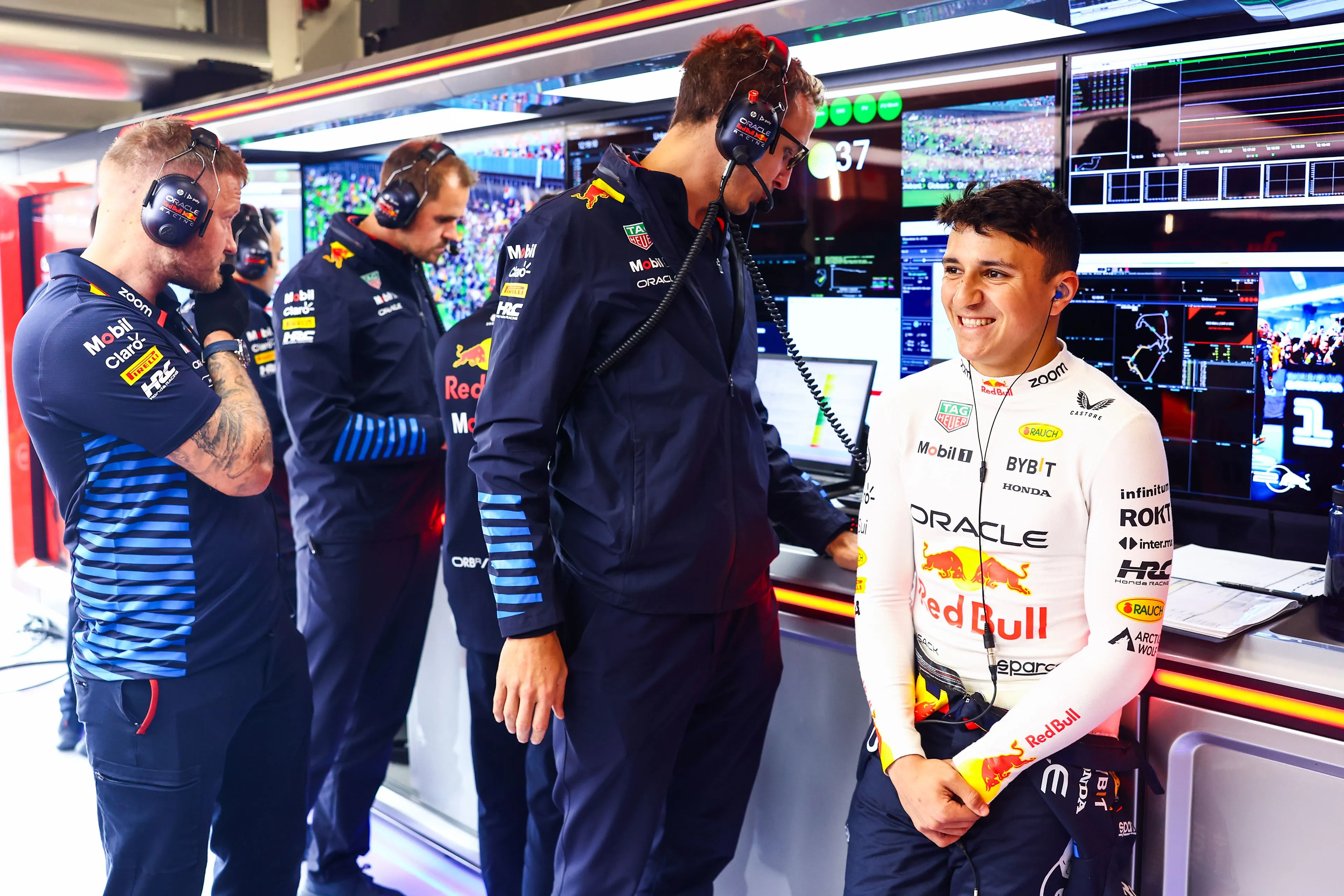 isack hadjar red bull racing groot brittannie vrijdag 2024 6