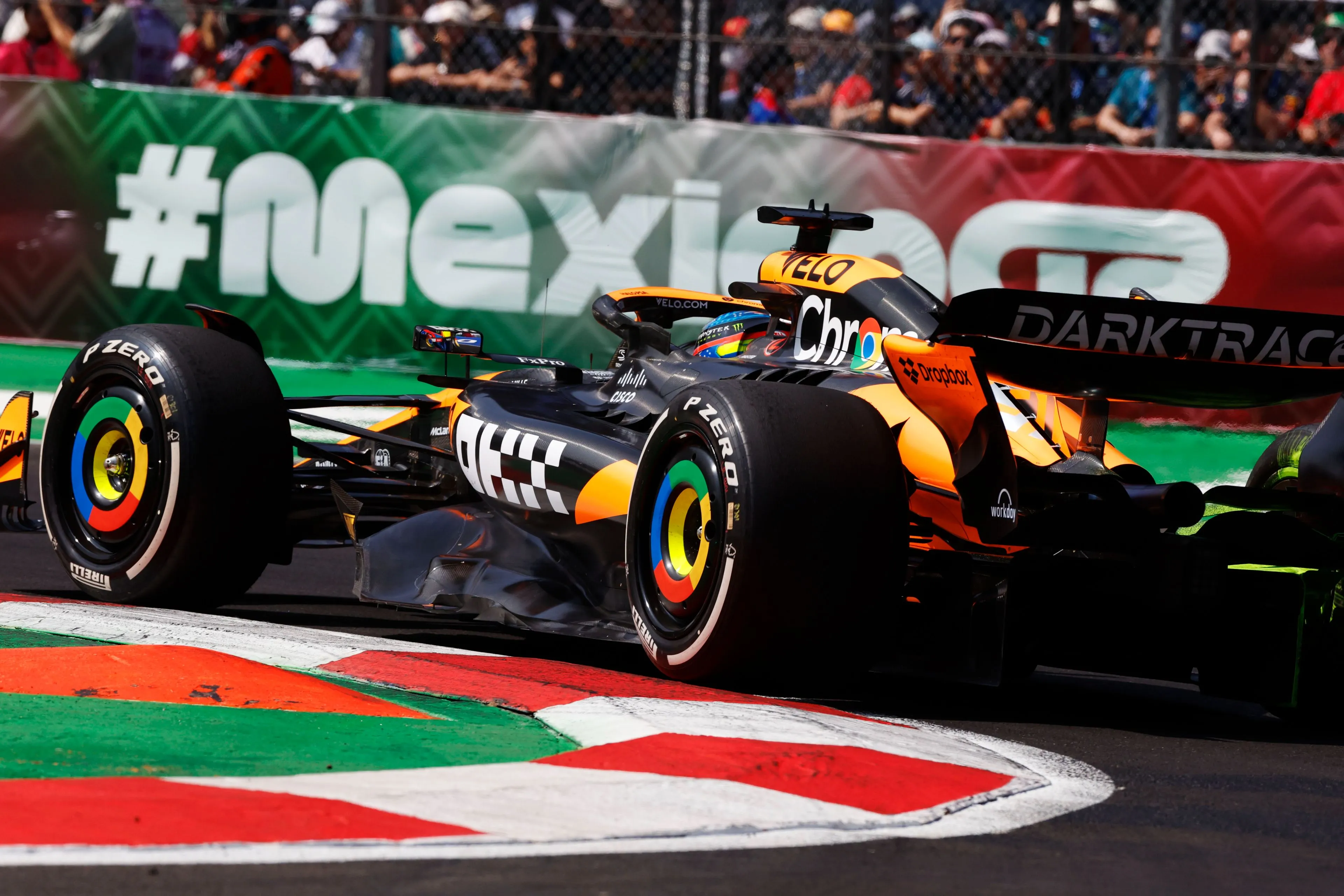 McLaren met ferme waarschuwing, Verstappen krabbelt op in Mexico