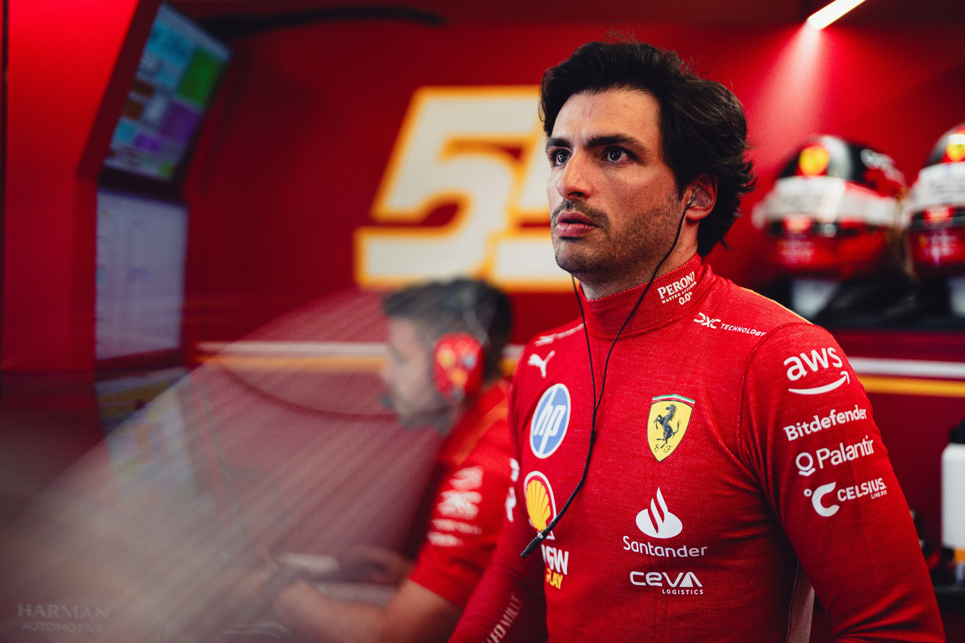 Sainz geeft verklaring voor reputatie: 'Ik probeer dat over te brengen aan de mensen om me heen'