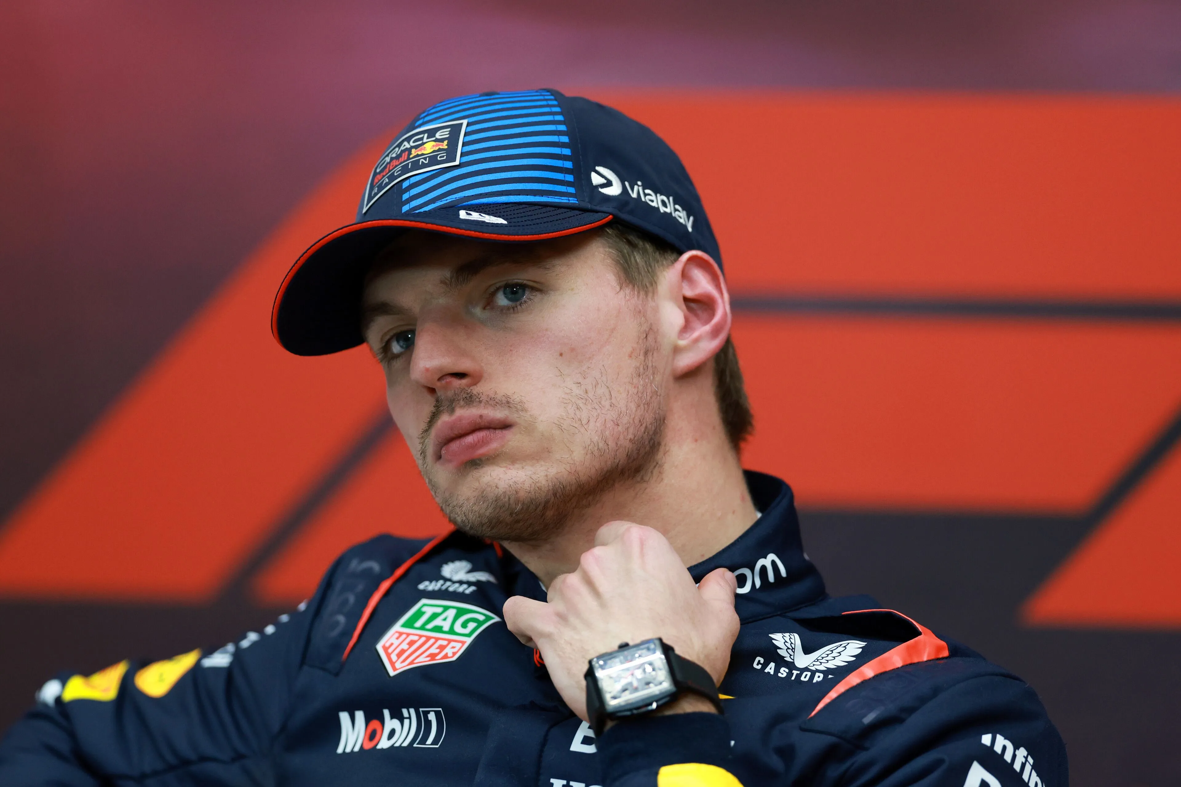 Verstappen kookt van woede: 'Maakt me niet uit, ik wil dat niet'