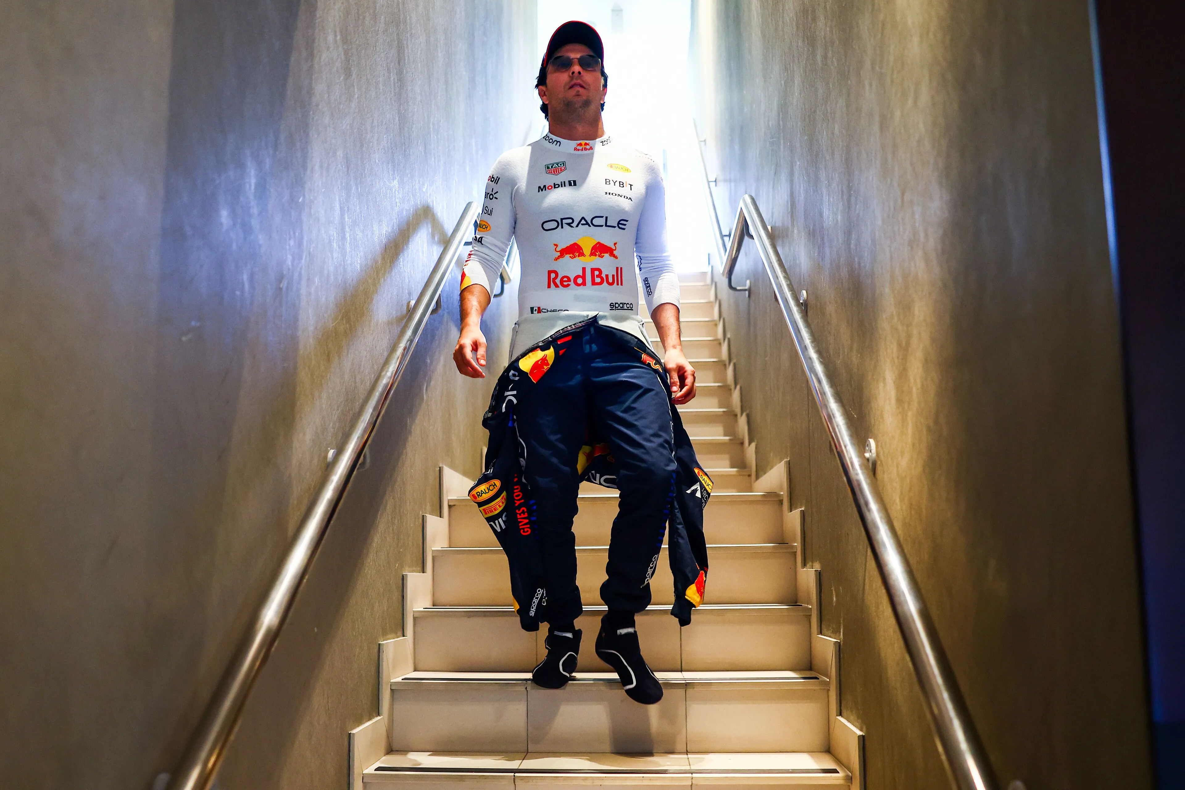 sergio perez red bull racing trap abu dhabi 2024 1