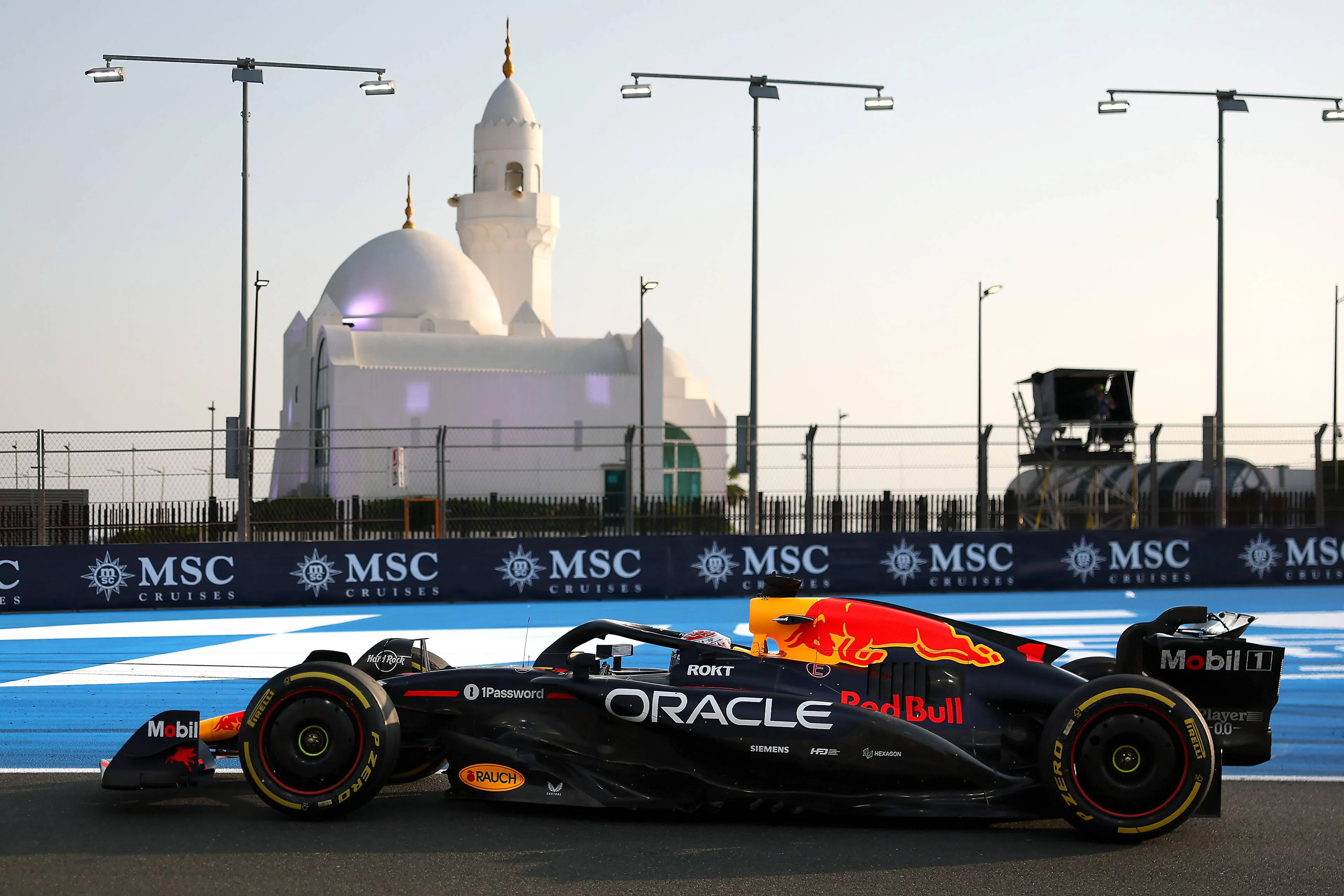 max verstappen red bull racing rb21 saoedi arabie 1 jeddah