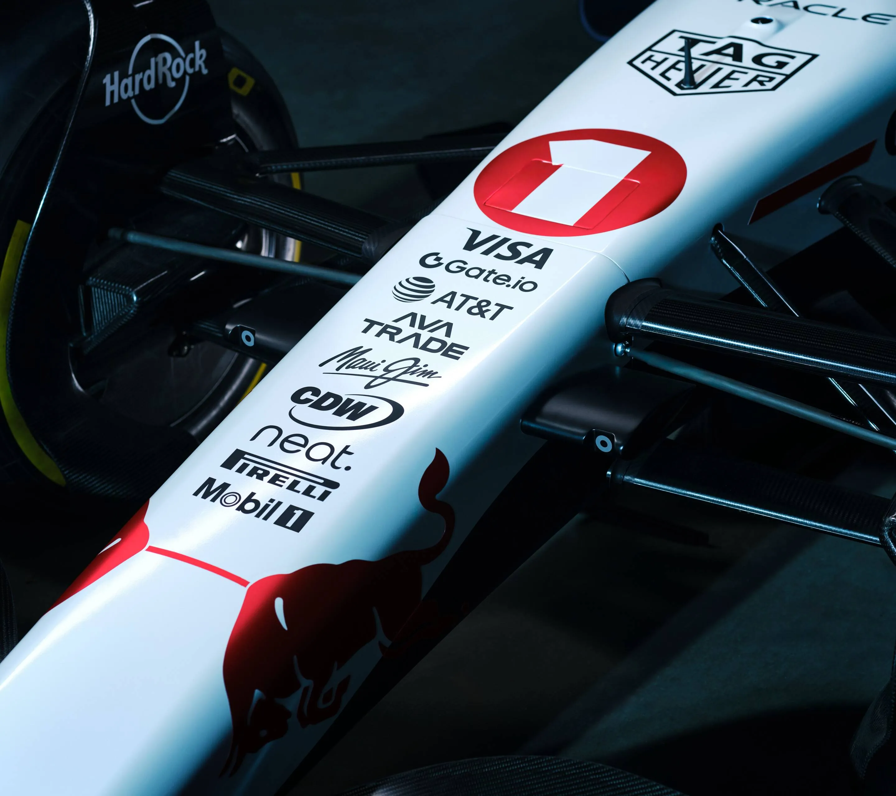 Doornbos ziet Verstappen lesgeven en stelt mening bij over transfer naar Mercedes