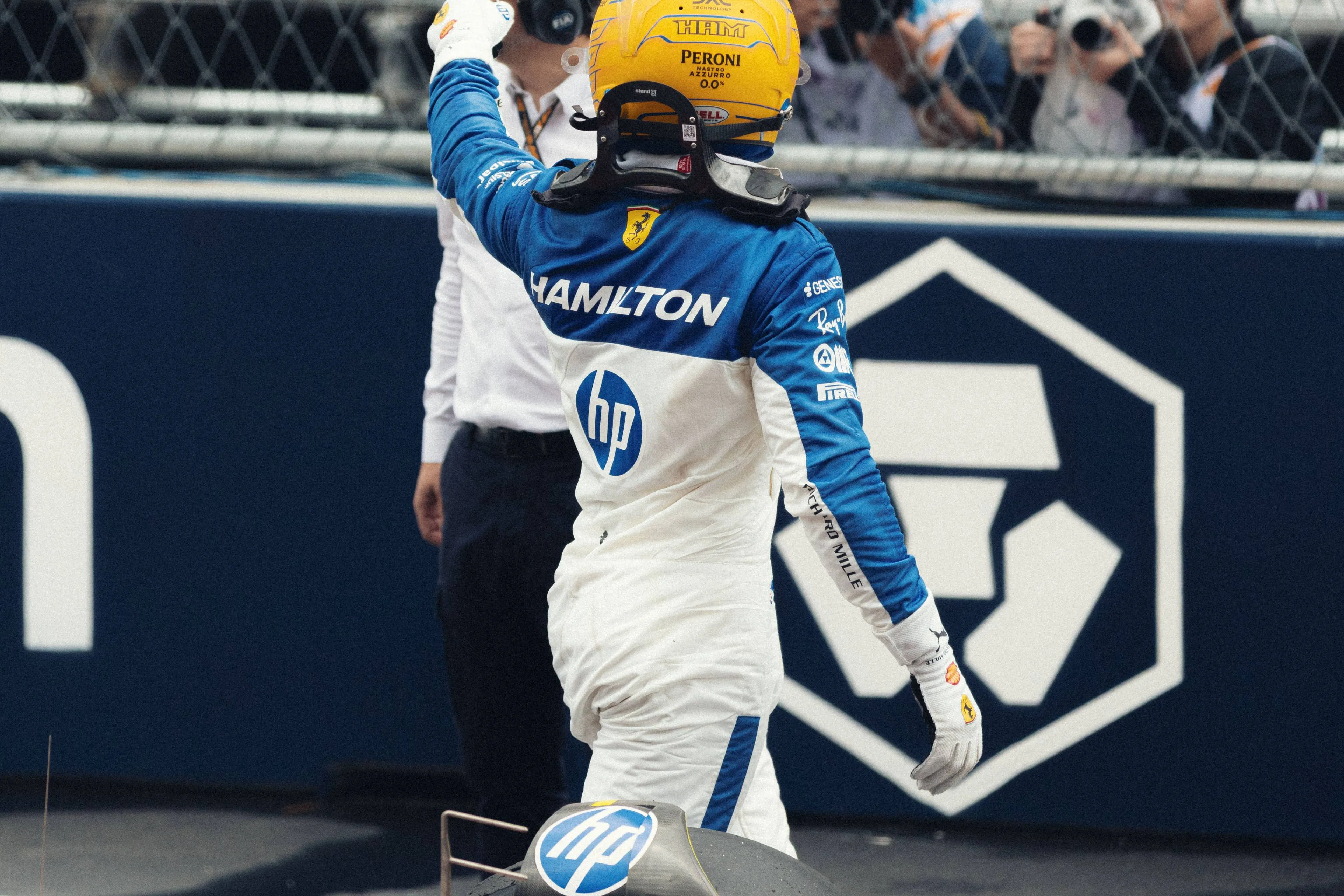 Windsor kraakt Ferrari-keuze voor Hamilton: 'Was veel beter geweest om in zijn komst te investeren'