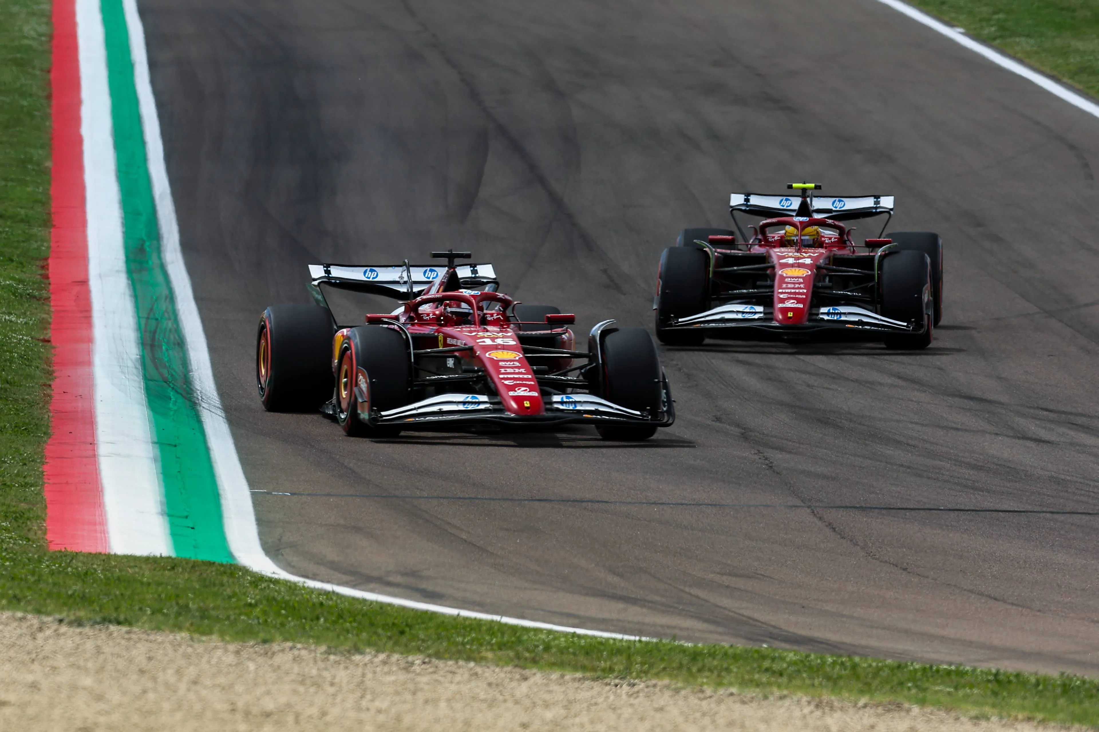 ferrari lewis hamilton charles leclerc gp emilia romagna imola 2025 zaterdag