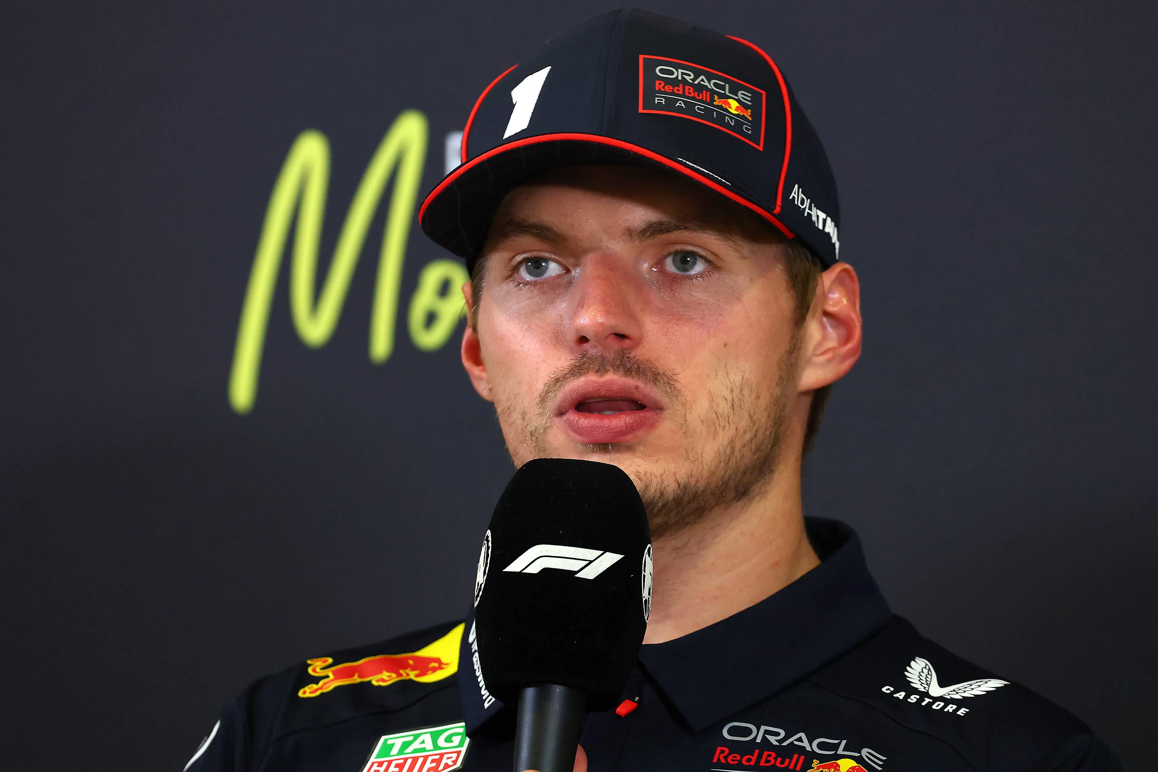 Oostenrijkse analist roemt Verstappen: 'Die gast is ongelofelijk, waarschijnlijk de beste coureur ooit'