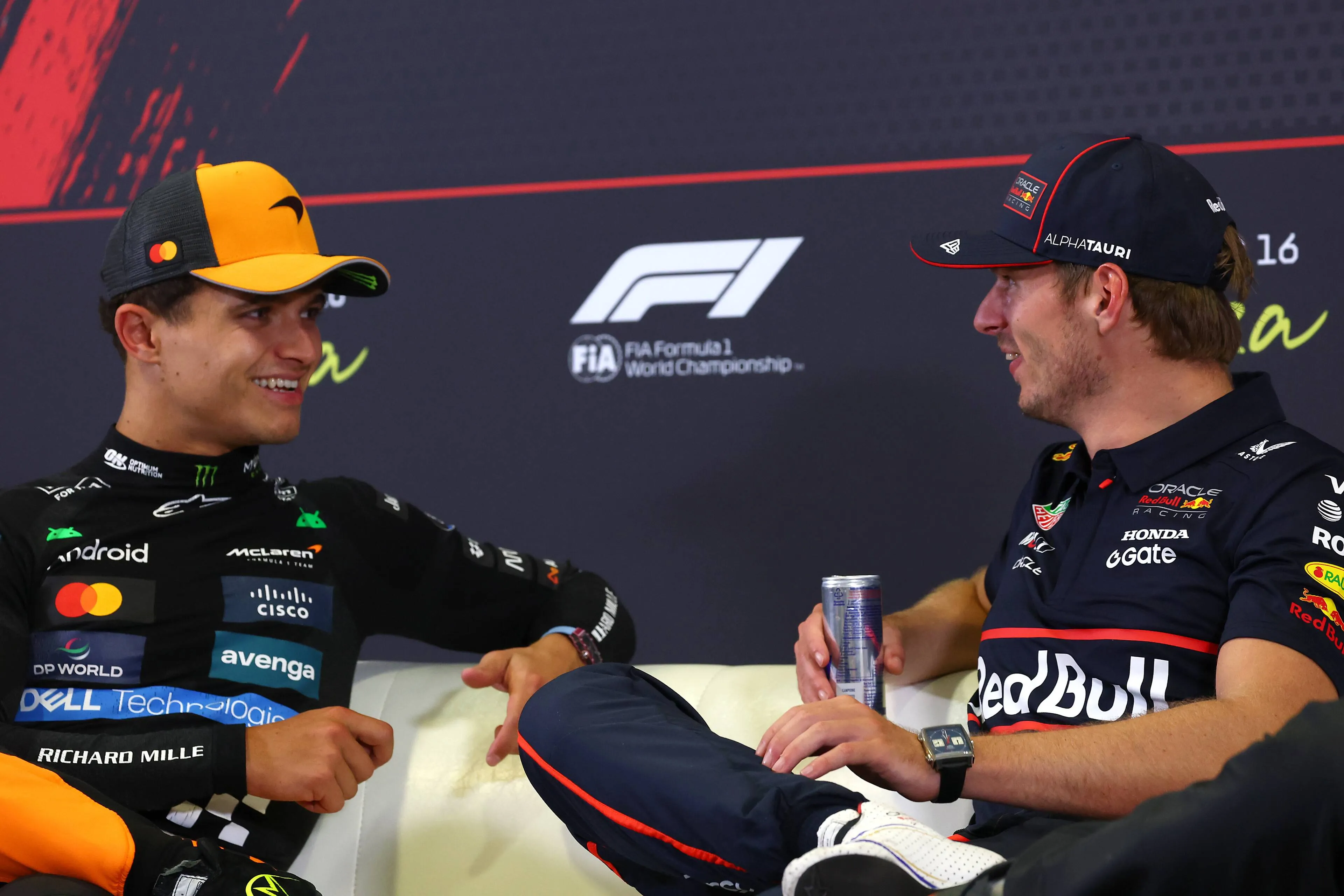 Montoya ziet dat Norris zijn aanpak heeft aangepast: 'Dat begint Verstappen te storen'