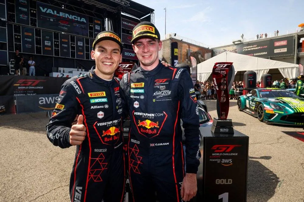 Slecht nieuws voor Verstappen en zijn GT3-team: Vermeulen en Lulham verliezen zege