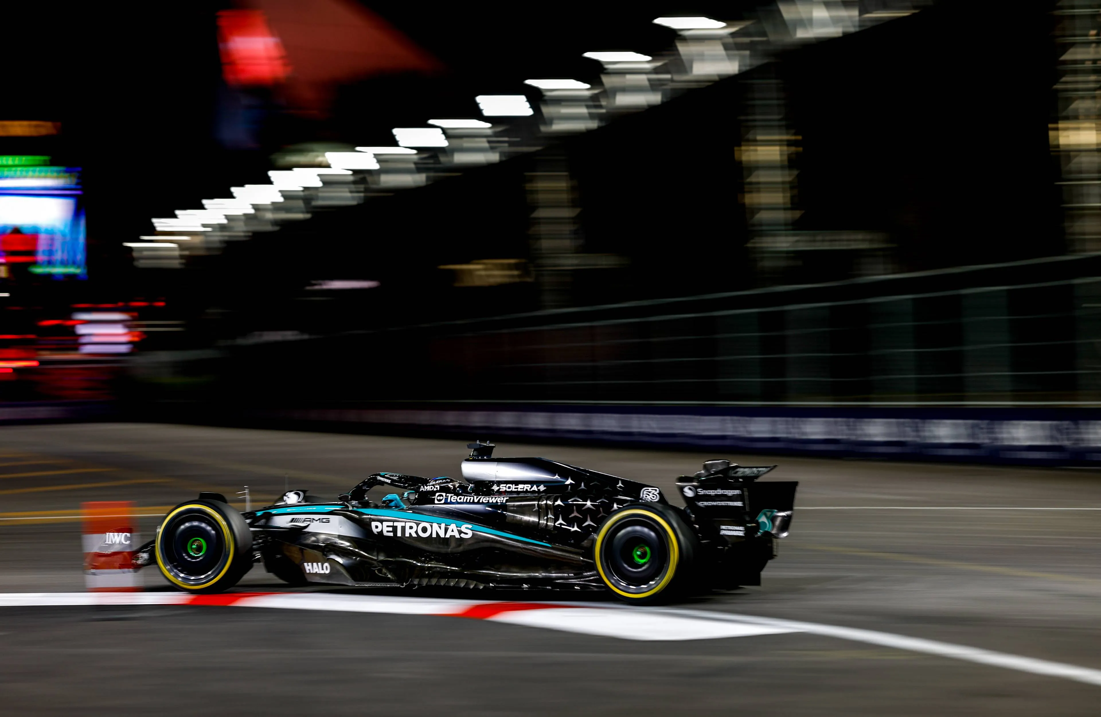 Update | Geen consequenties voor Mercedes na begaan van overtreding