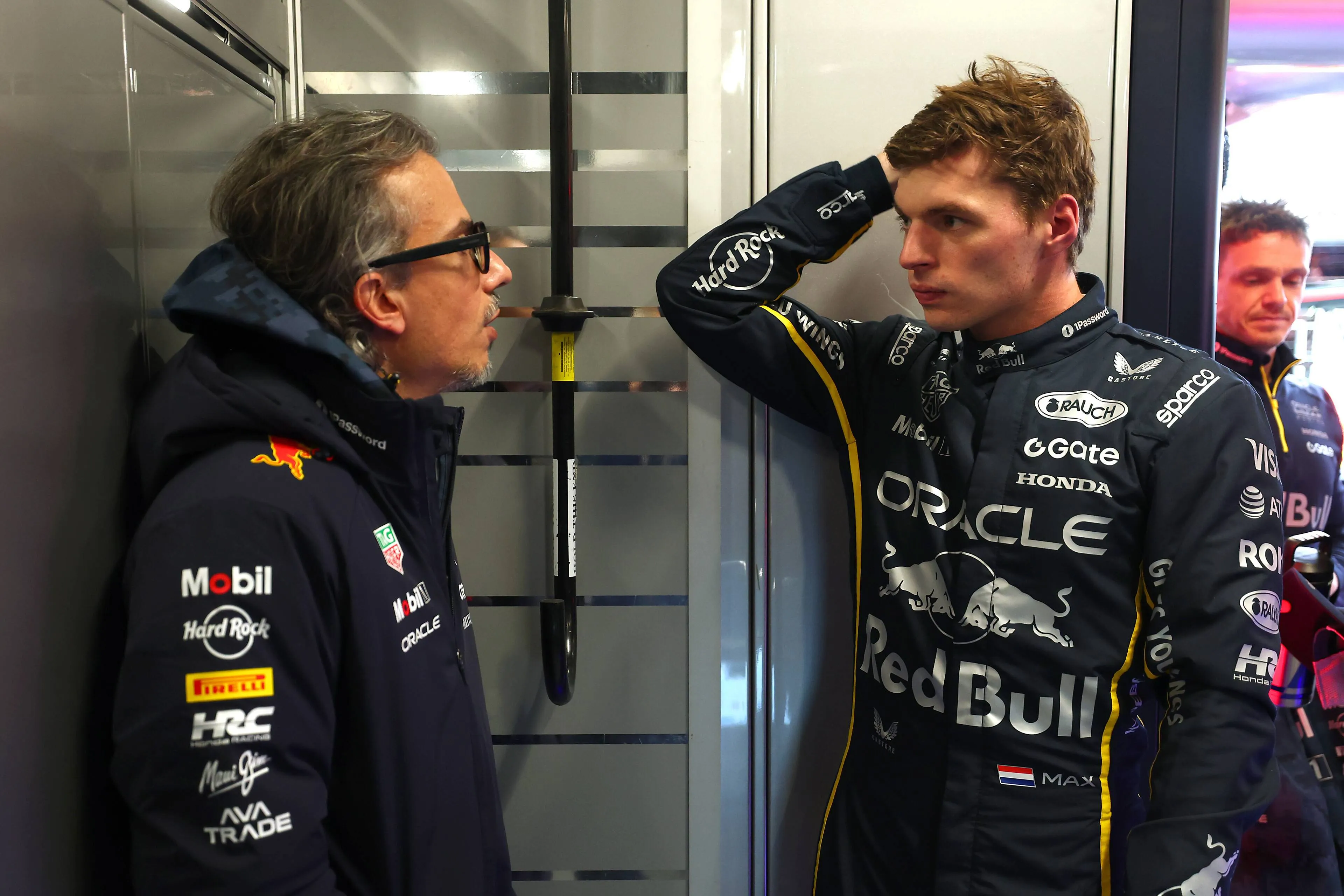 Mekies prijst zich gelukkig met Verstappen: 'Hij is beter dan we tot nu toe hebben gezien'