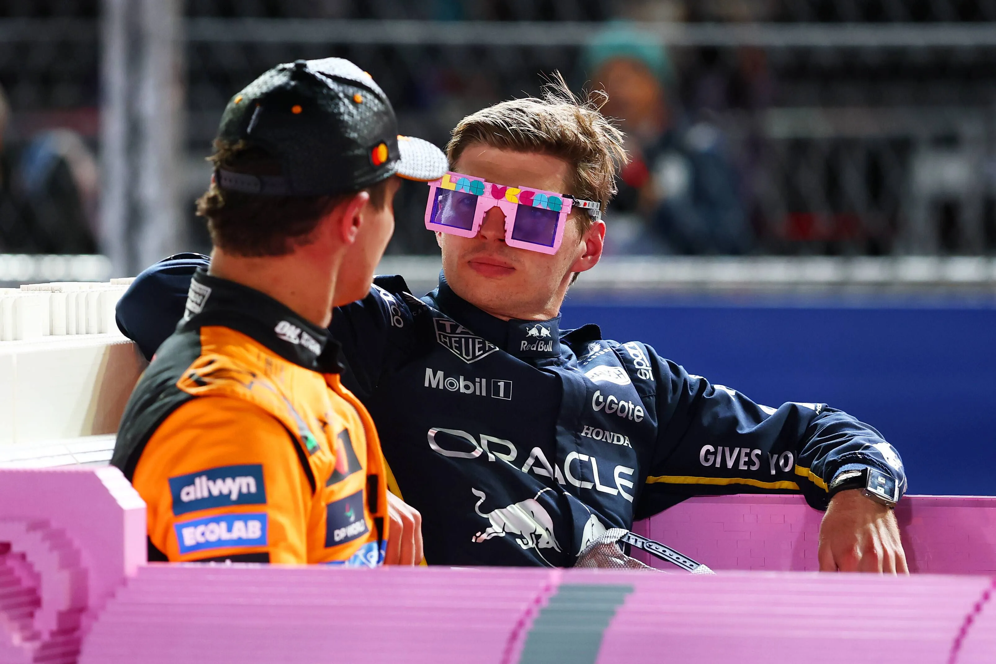 max-verstappen-red-bull-racing-gp-las-vegas-2025-zondag-lando-norris-mclaren-2