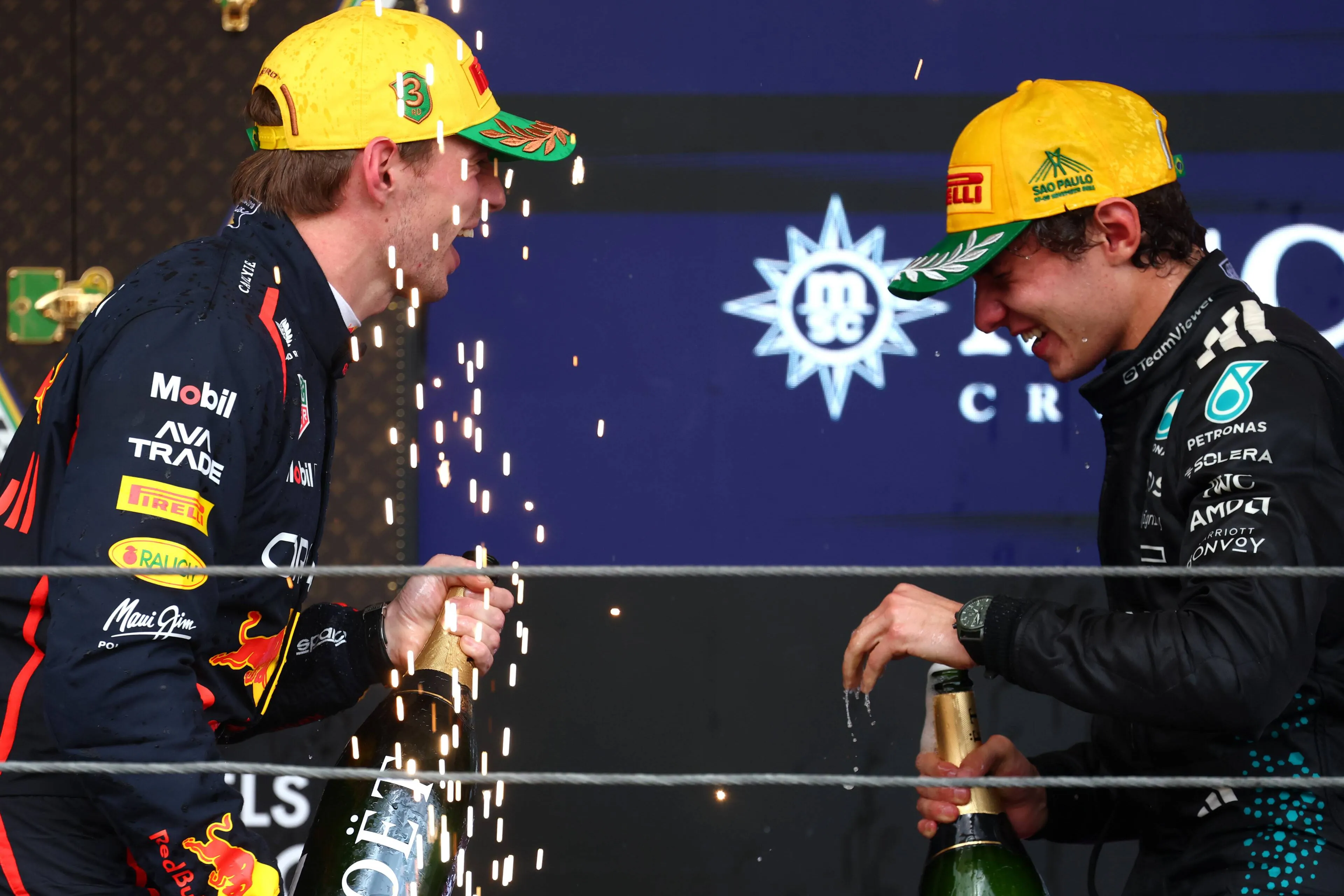 max-verstappen-red-bull-racing-gp-sao-paulo-brazilie-2025-zondag-andrea-kimi-antonelli-mercedes-podium-2