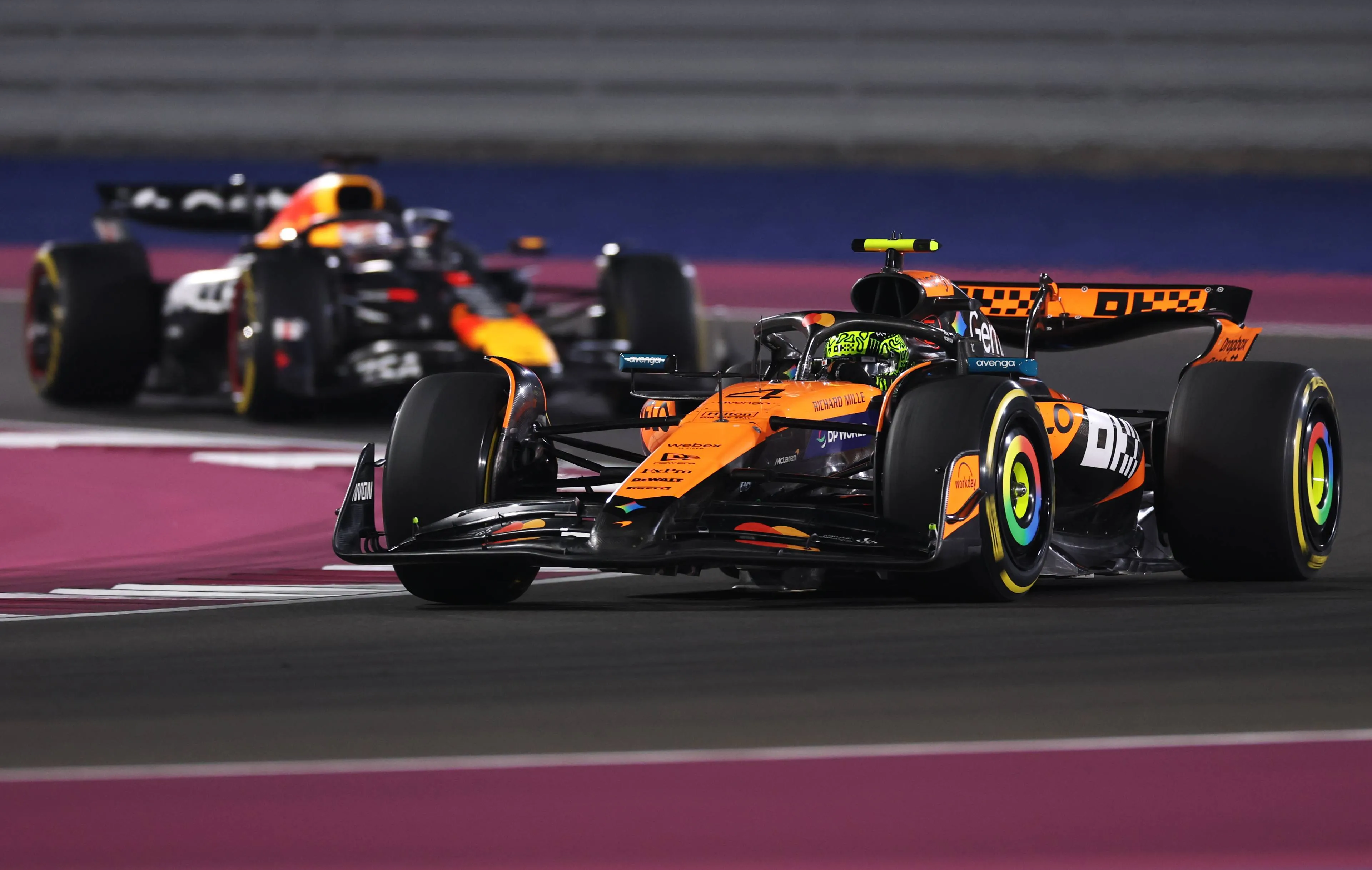 Startopstelling GP Qatar | McLaren heeft waarschuwingsschot Verstappen gehoord na front-row lockout