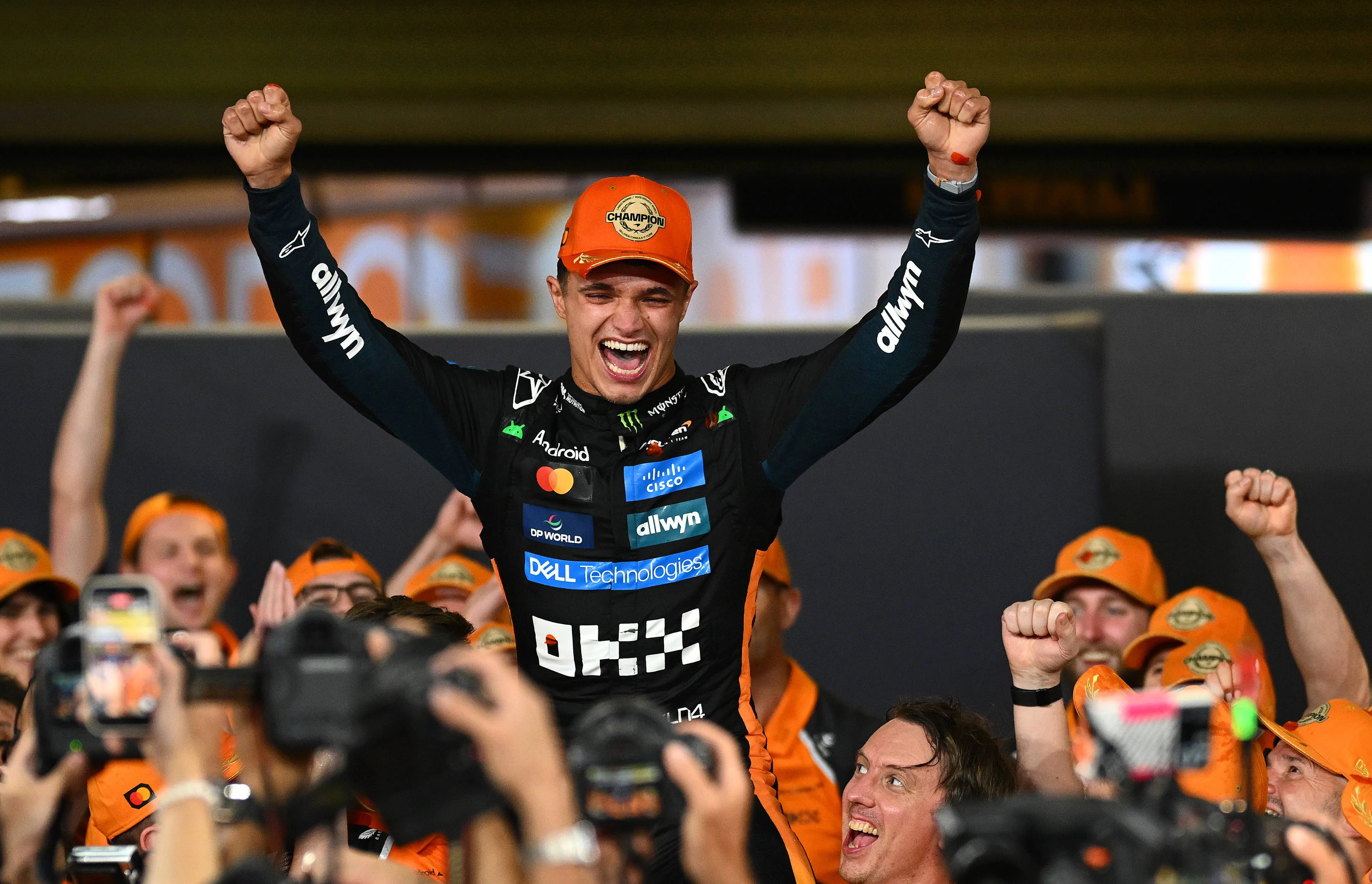 lando-norris-mclaren-abu-dhabi-zondag-kampioen