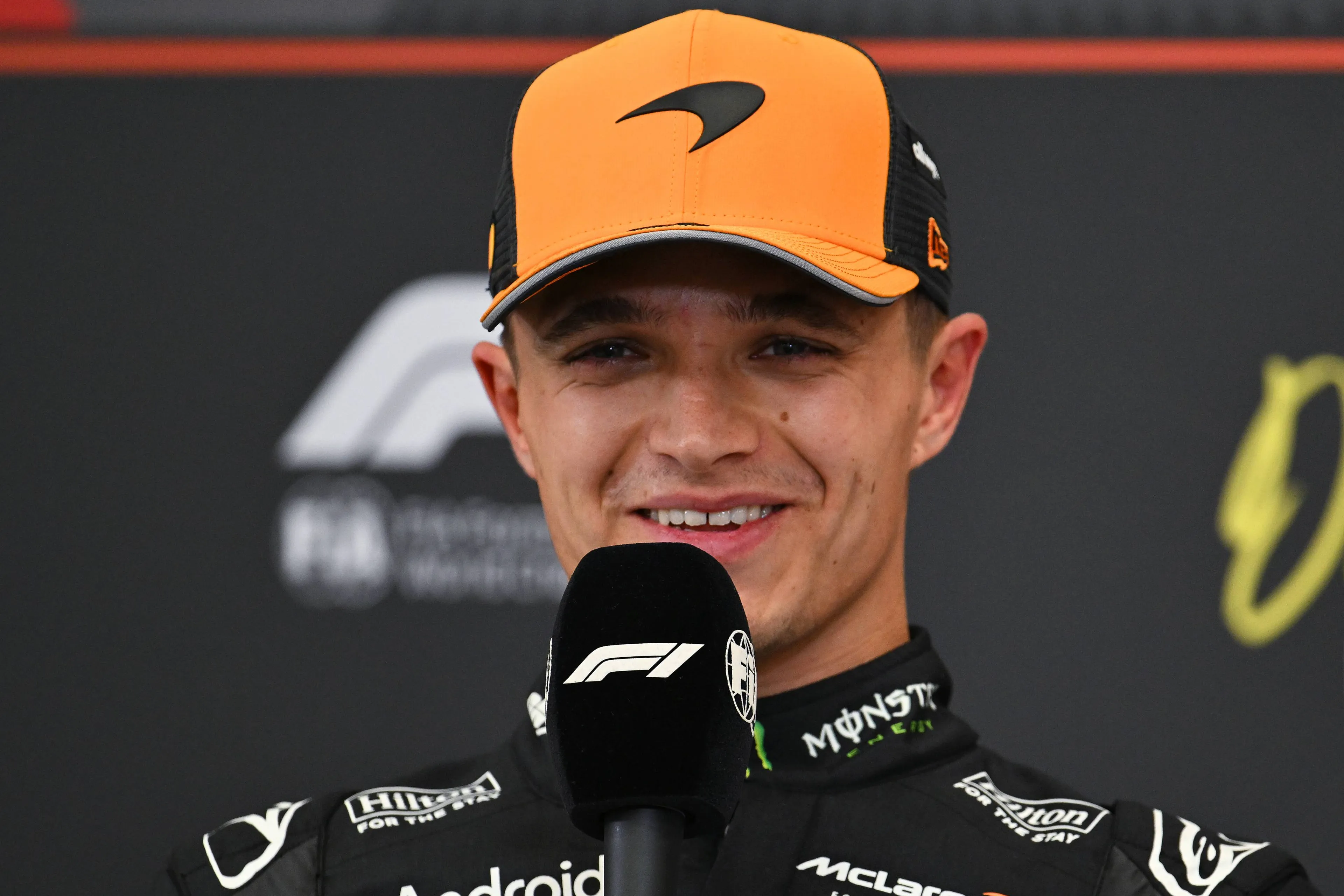 lando-norris-mclaren-gp-abu-dhabi-2025-zaterdag-22